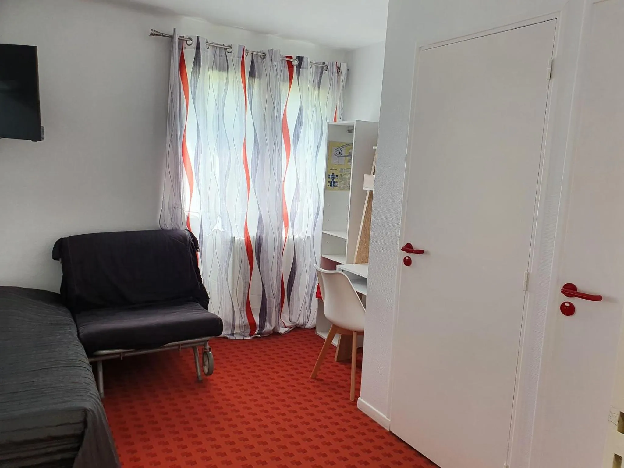 Bedroom in Hotel De La Poste