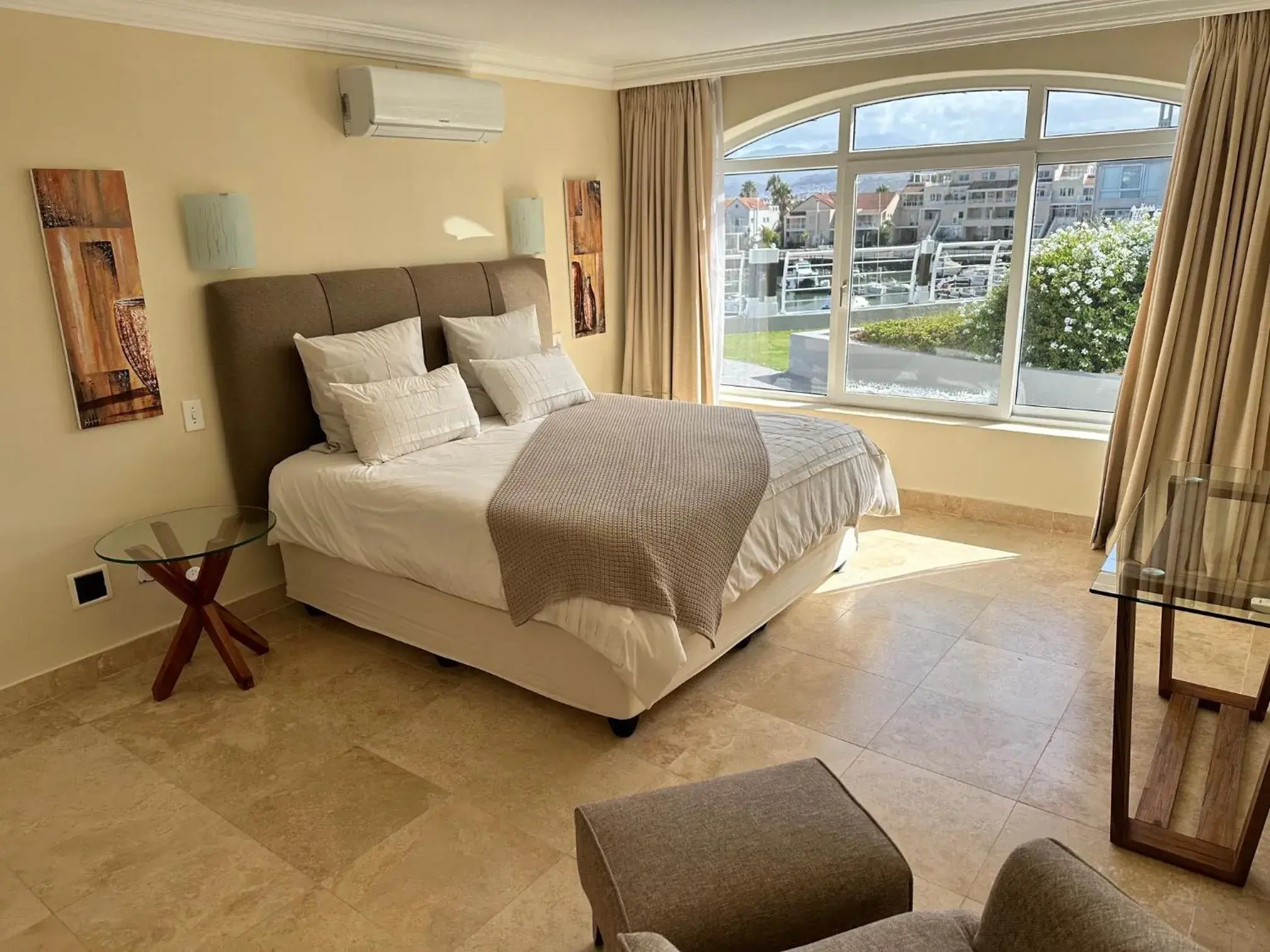 Bed in Krystal Beach Hotel Bed in Krystal Beach Hotel