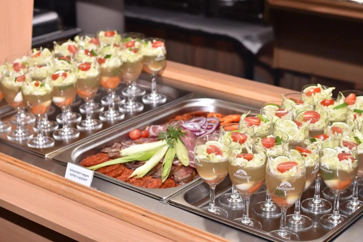 Food and drinks in Butique Apartman