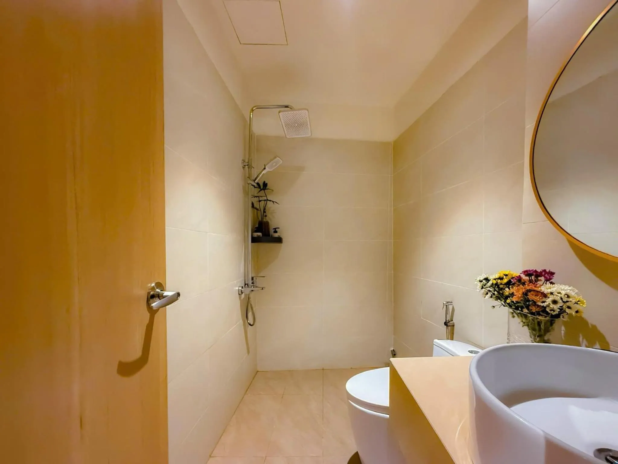 Shower in The Cozy Nest 2 - Thảo Điền