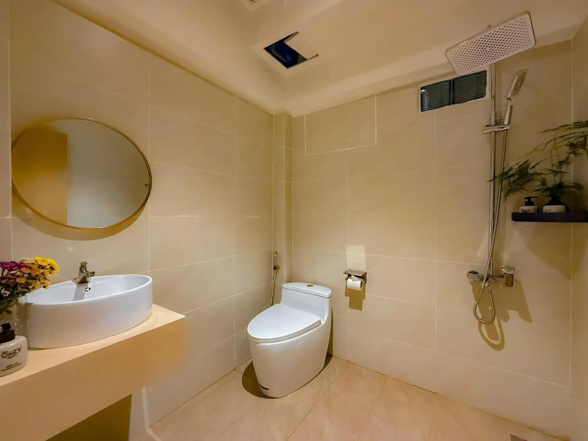 Shower in The Cozy Nest 2 - Thảo Điền