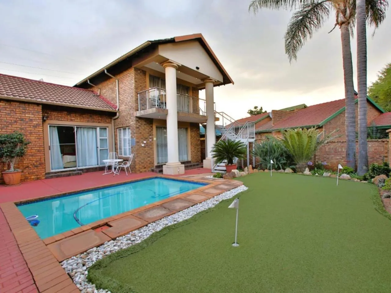 The Clubhouse Guesthouse