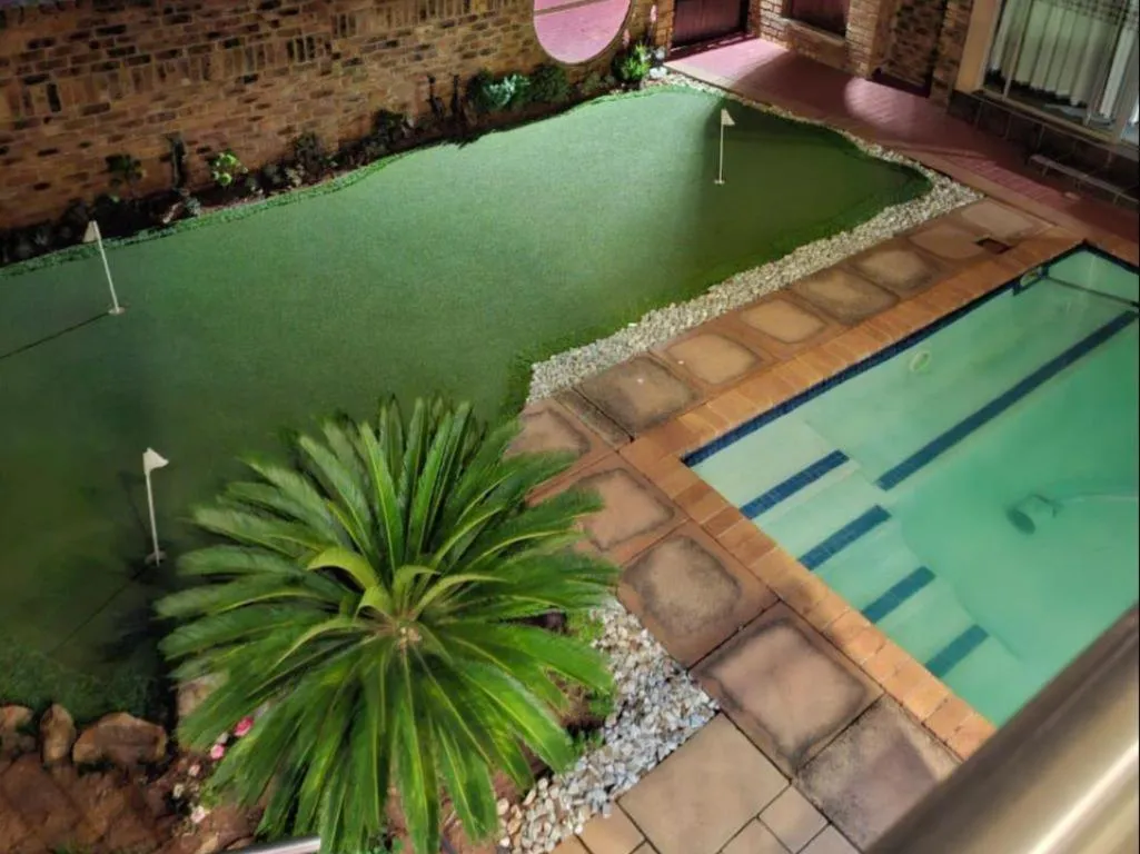 The Clubhouse Guesthouse