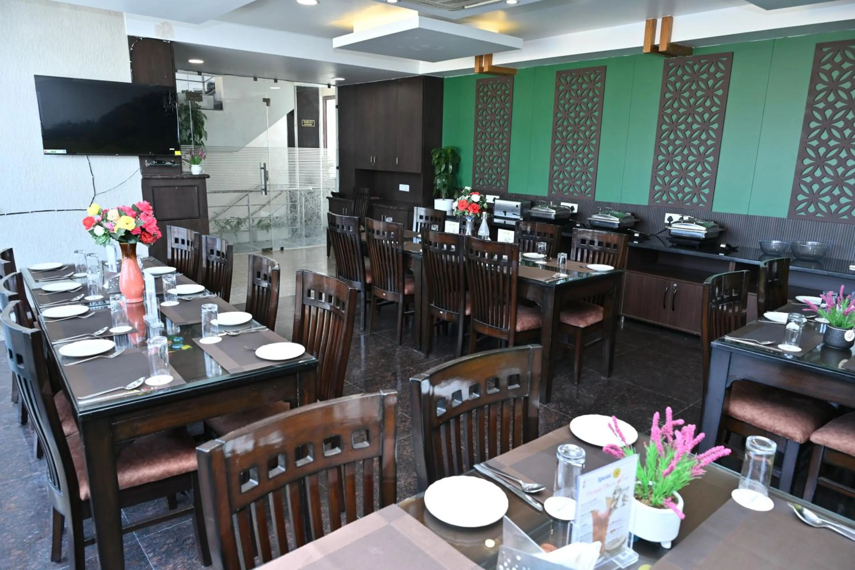 Hotel Alaknanda