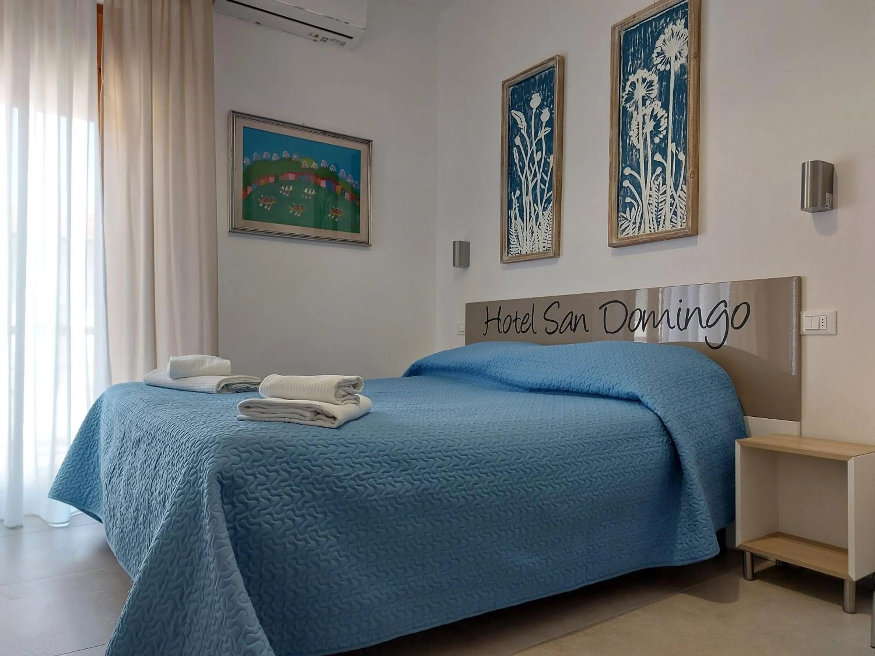 Photo of the whole room in Hotel San Domingo