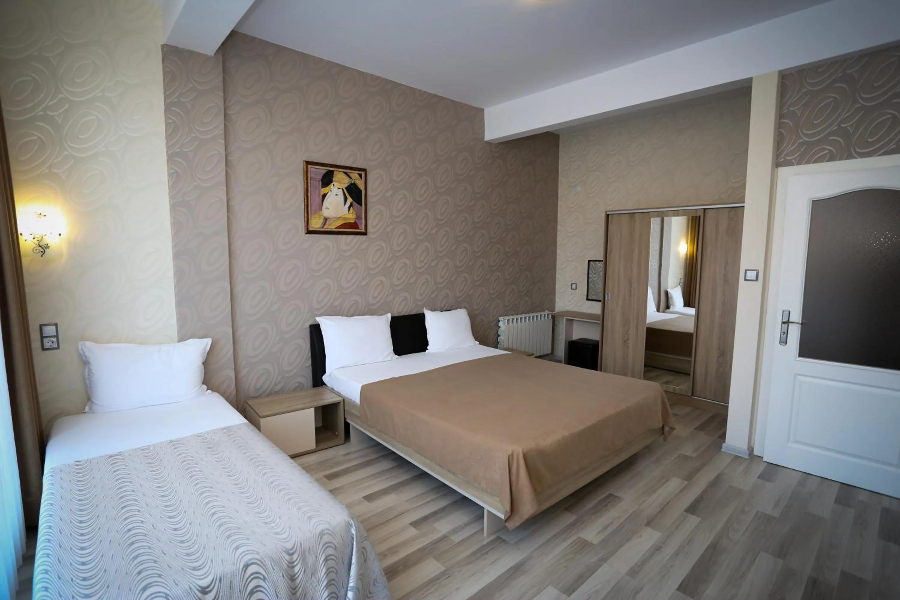 Apart Hotel Central