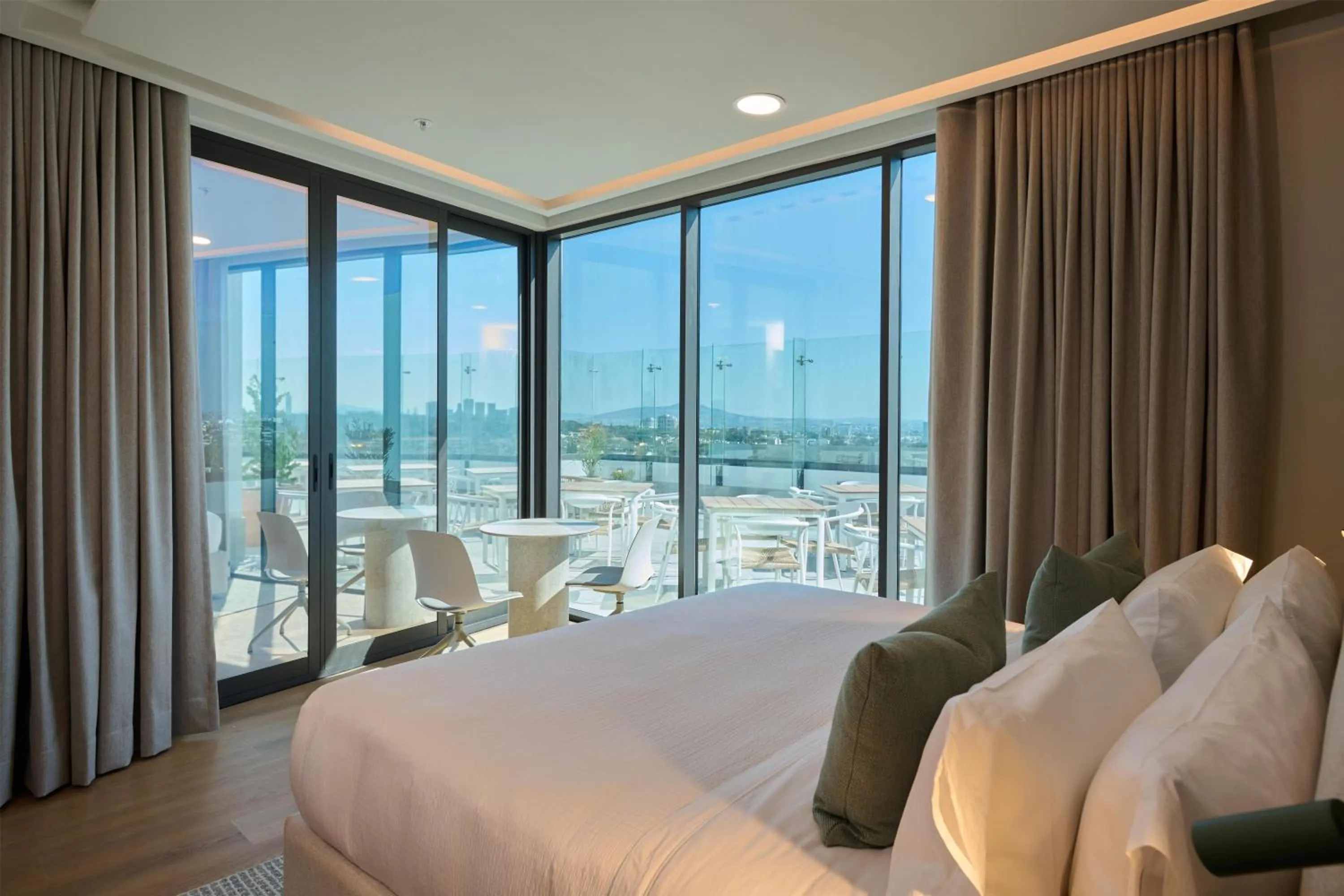 Photo of the whole room, Bed in WorldHotels Acueducto Guadalajara