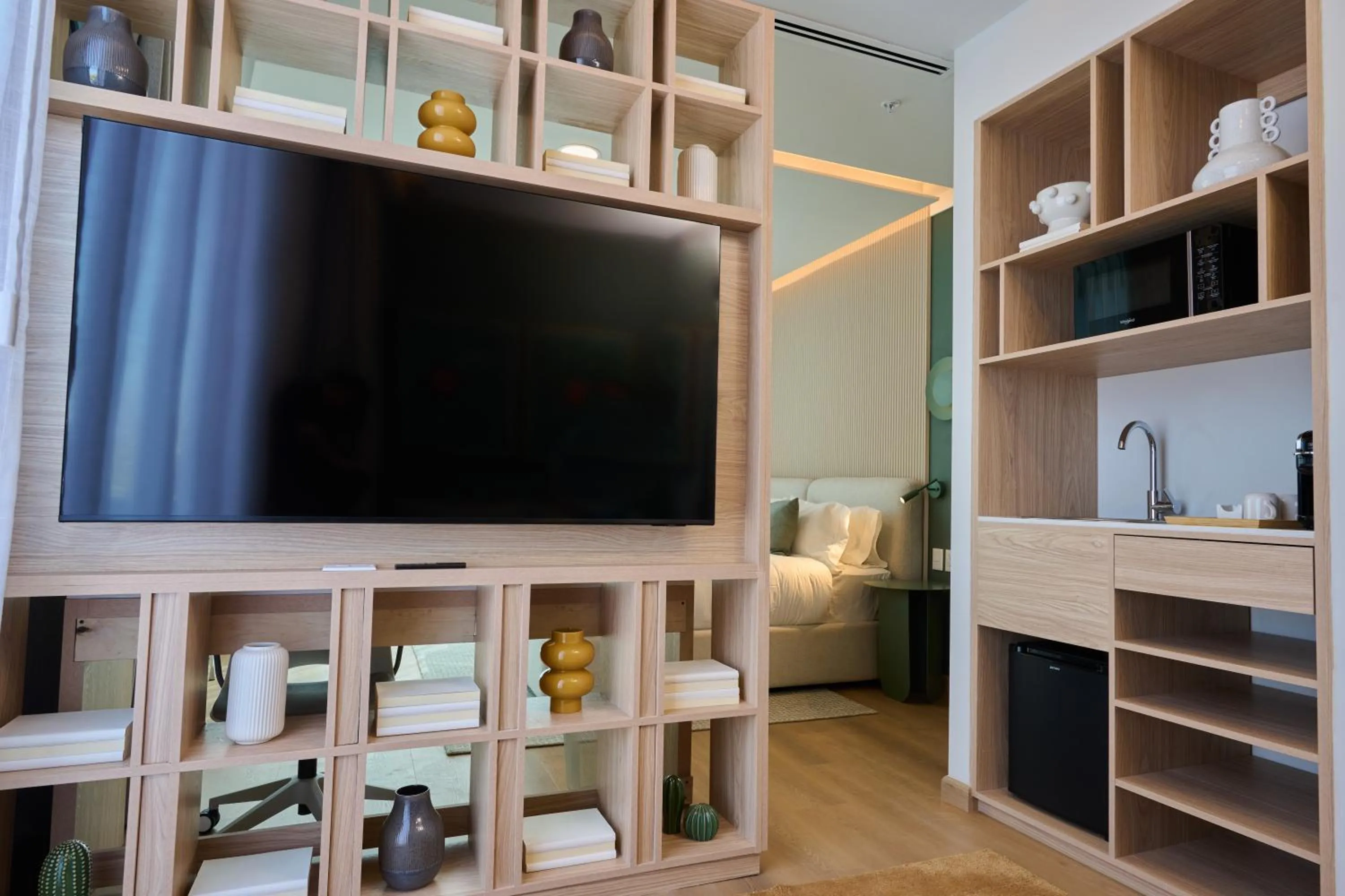 TV and multimedia in WorldHotels Acueducto Guadalajara