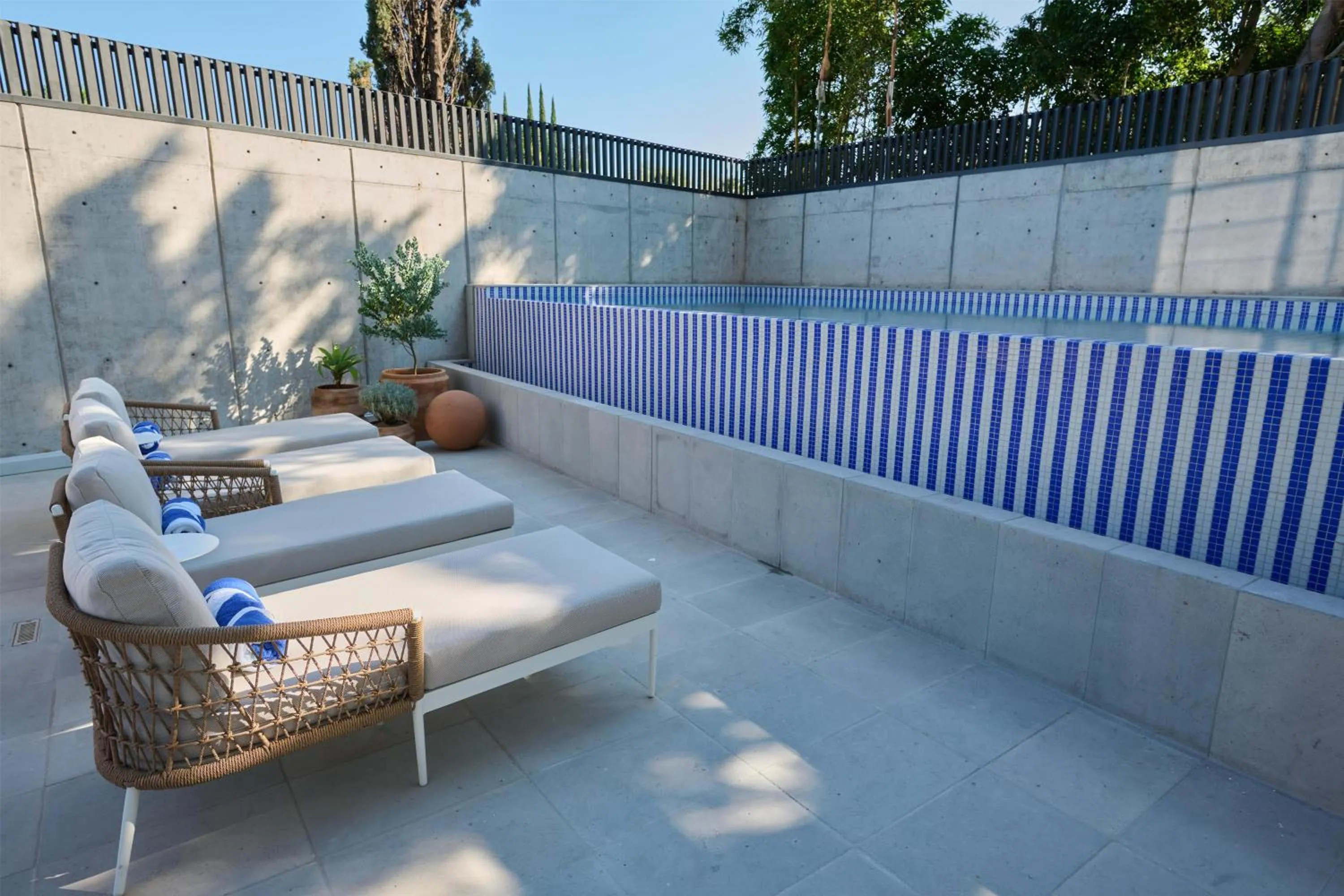 Pool view in WorldHotels Acueducto Guadalajara