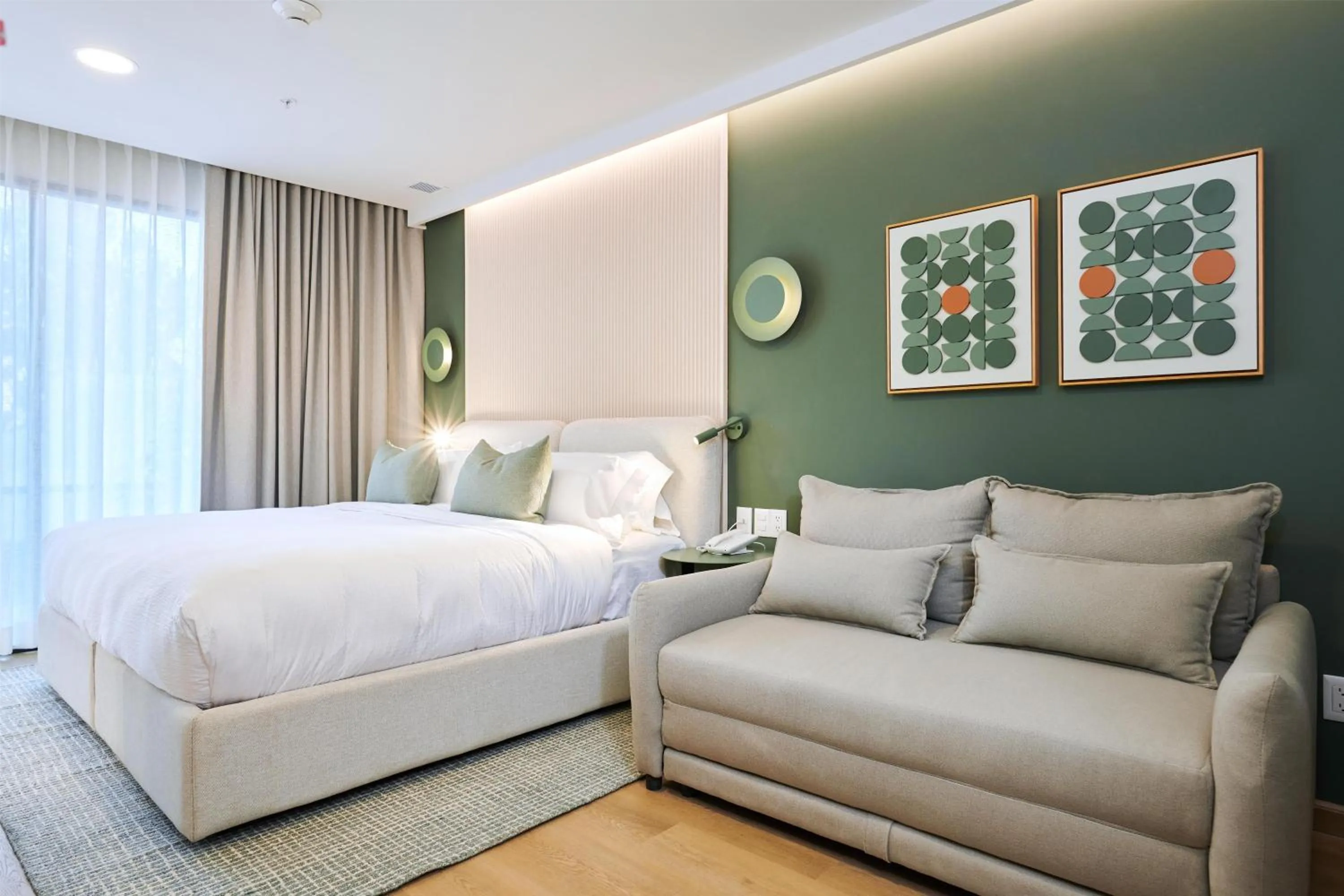 Bedroom, Bed in WorldHotels Acueducto Guadalajara