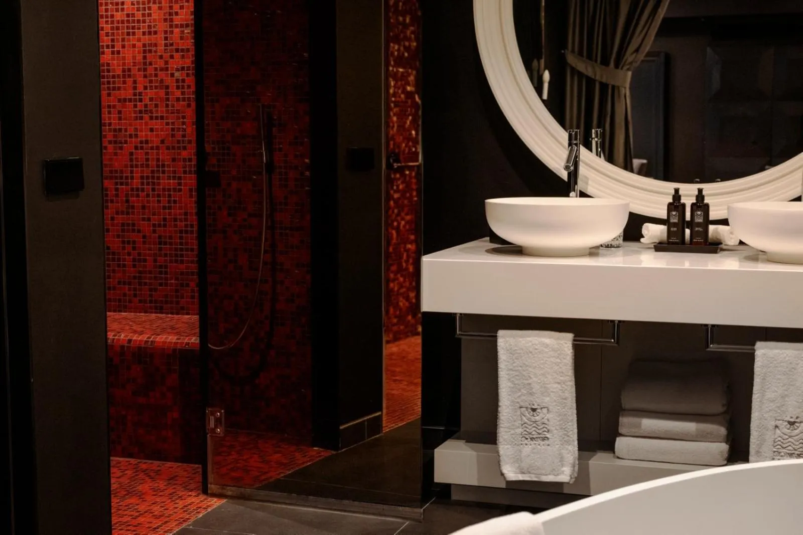 Shower in The Donna Portals