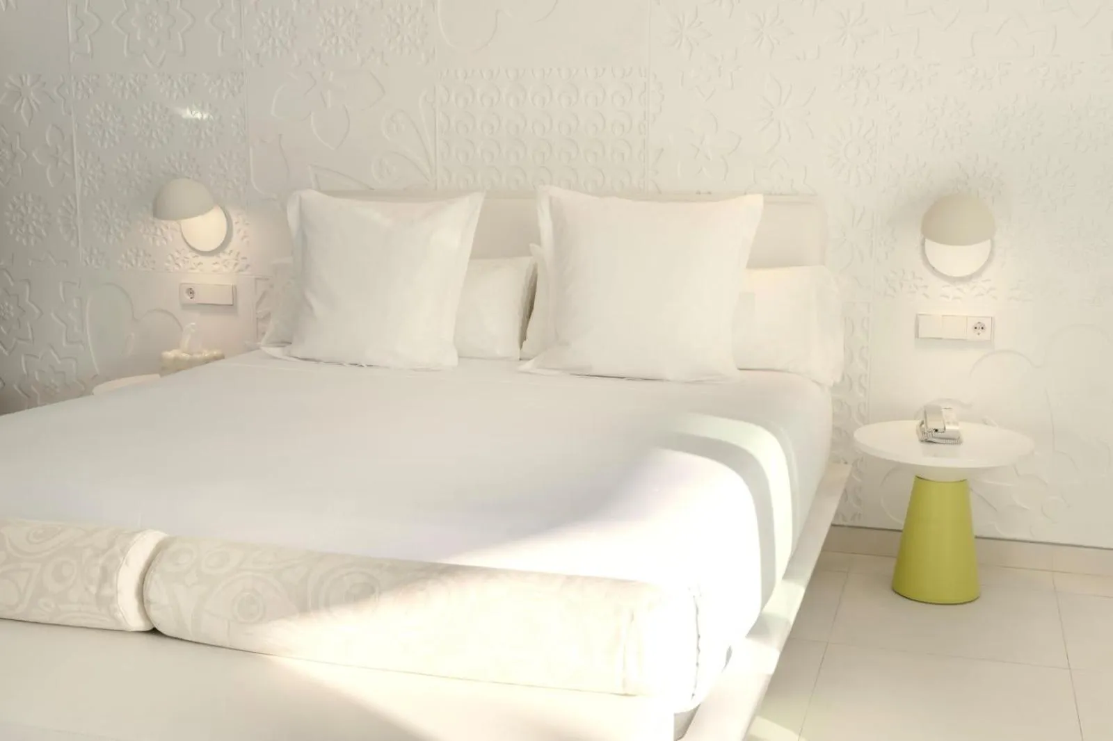 Bed in The Donna Portals