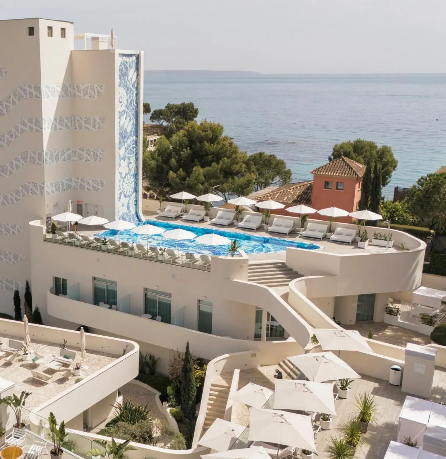 Swimming pool in The Donna Portals Swimming pool in The Donna Portals