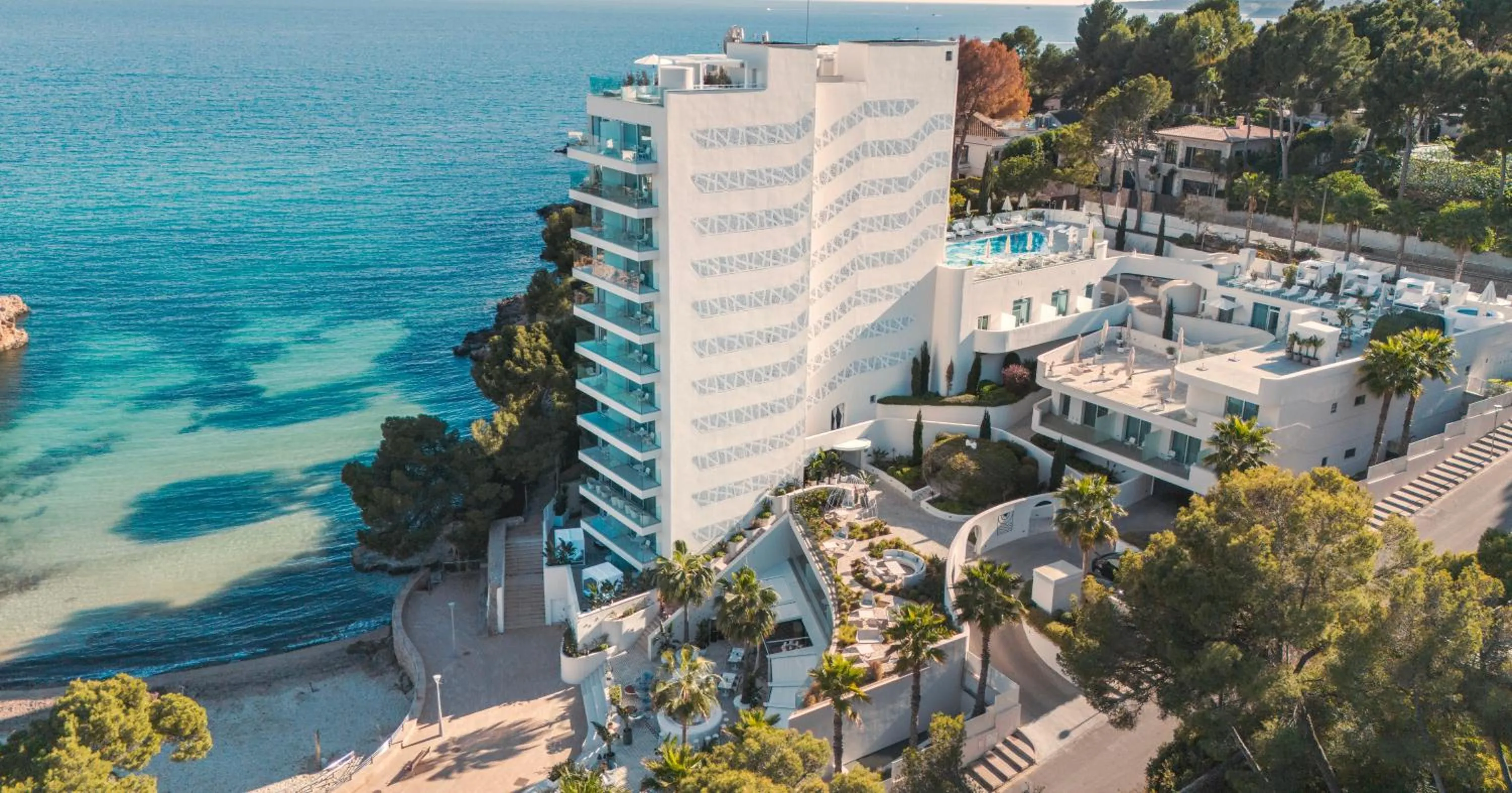 Property building in The Donna Portals