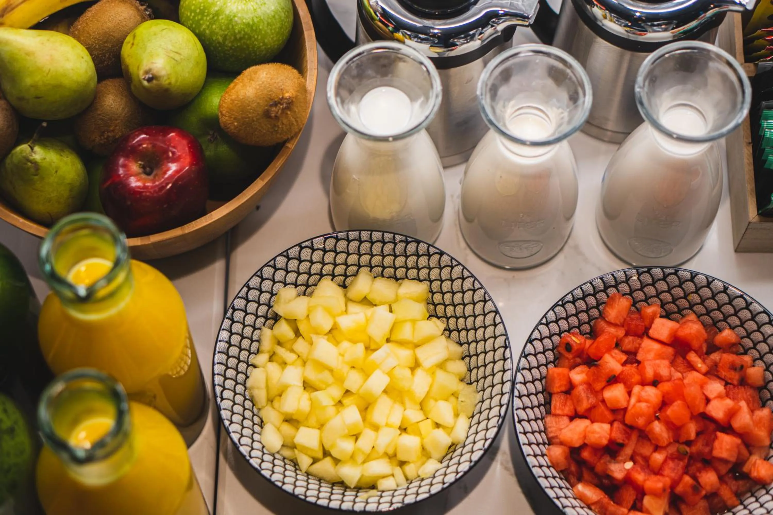 Breakfast in SmartRental Collection Centric II