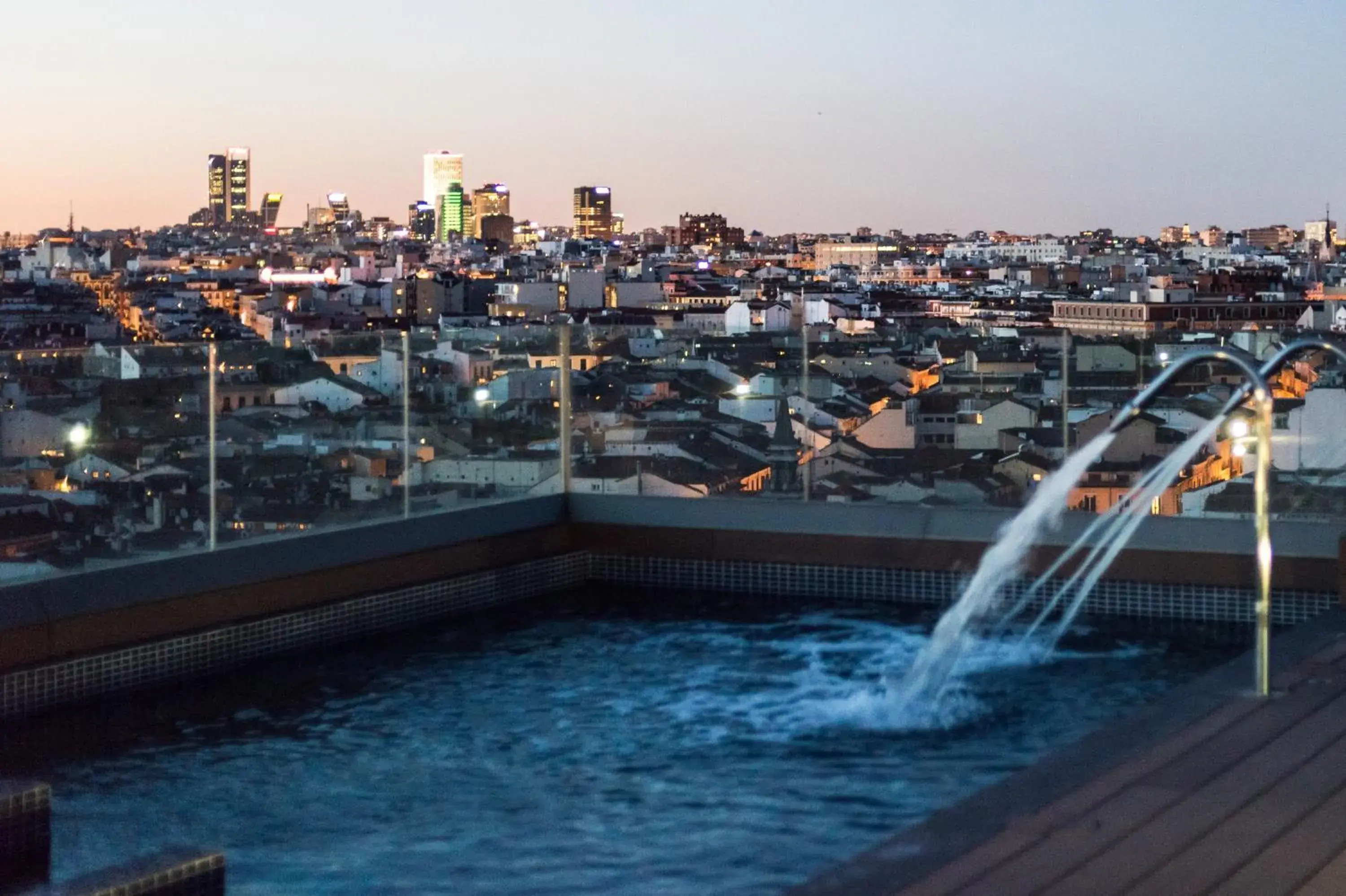 Swimming pool in SmartRental Collection Centric II Swimming pool in SmartRental Collection Centric II