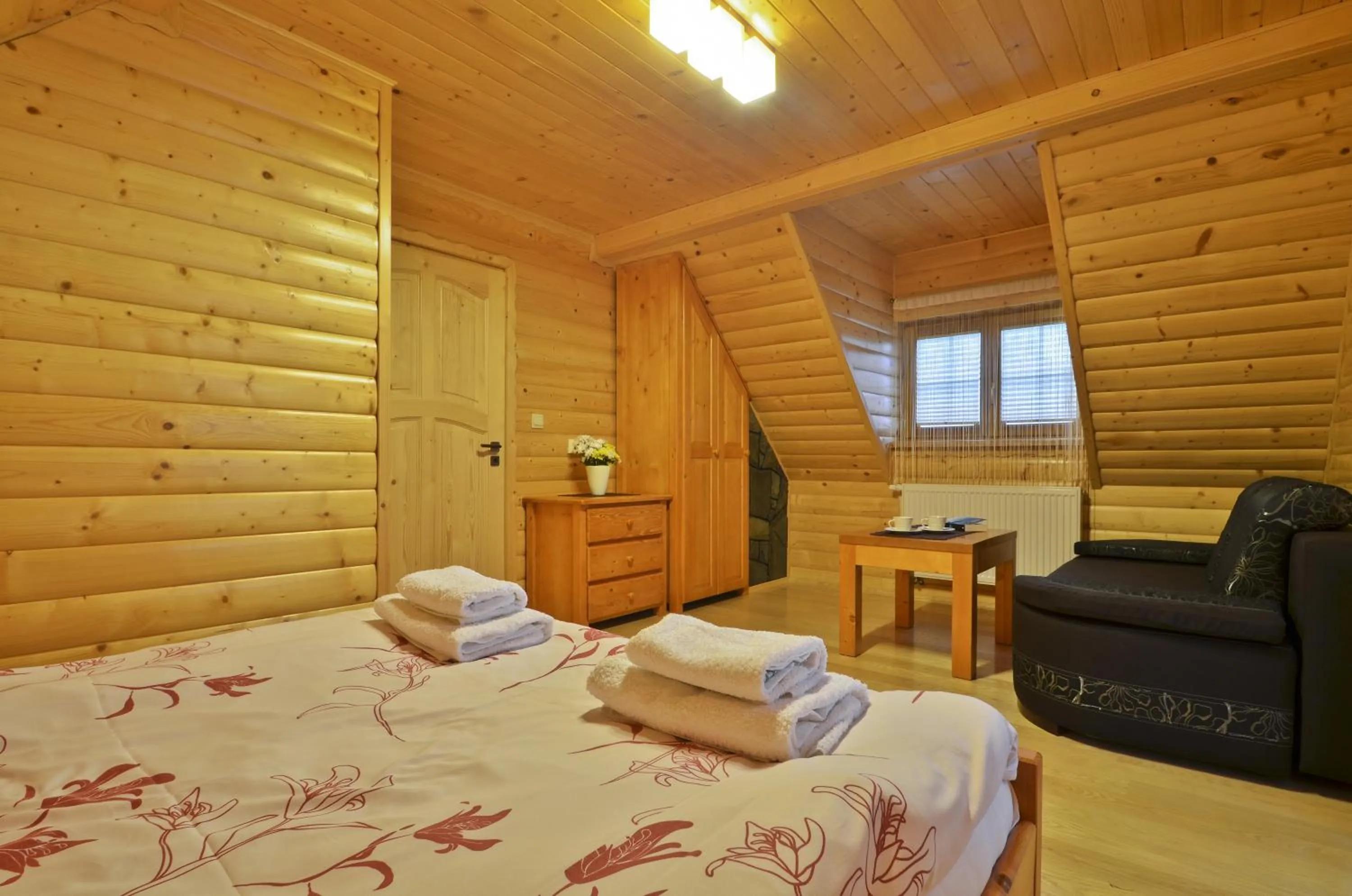 Bedroom, Bed in Luxdomki