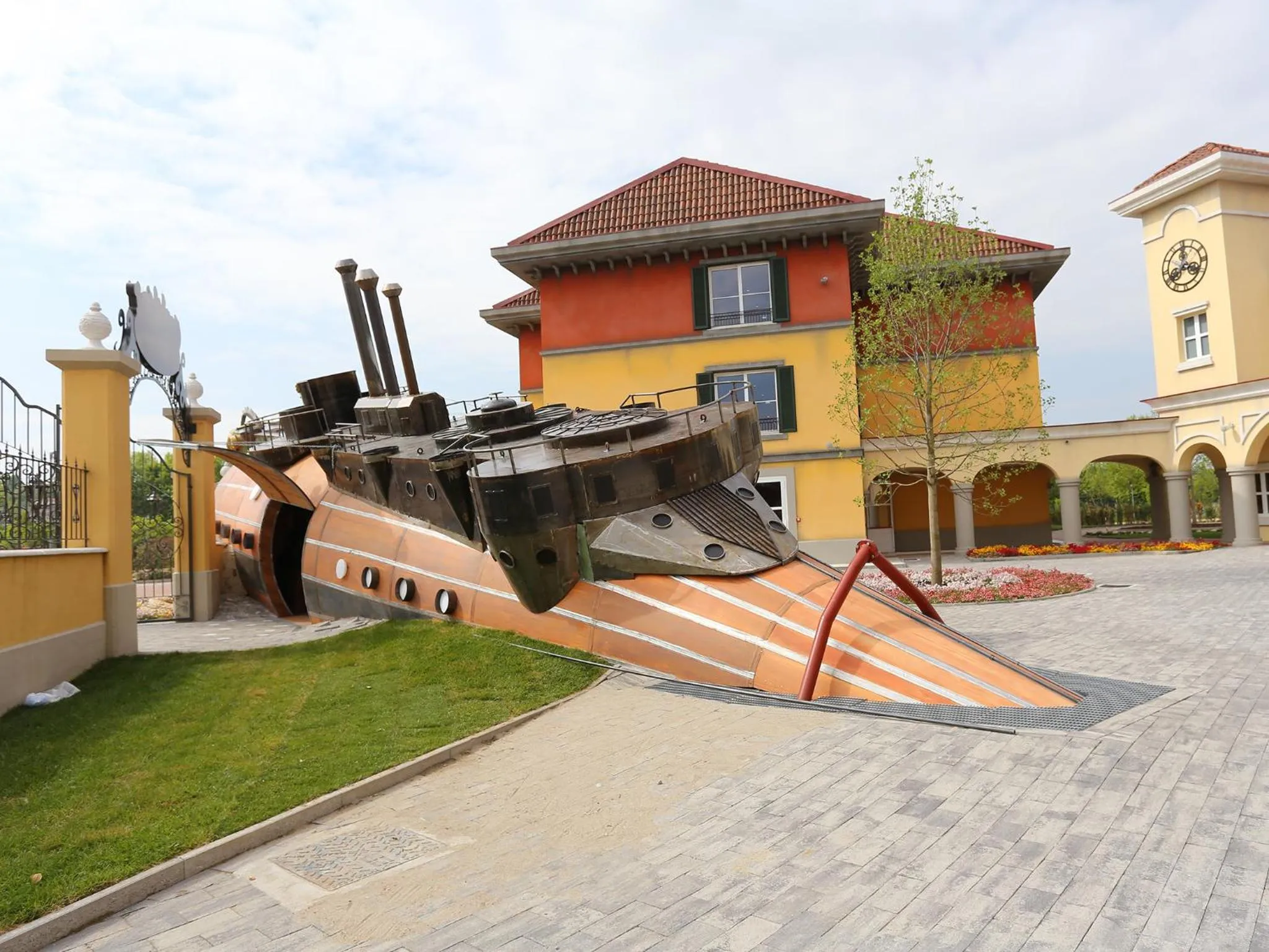 Property building in Gardaland Adventure Hotel