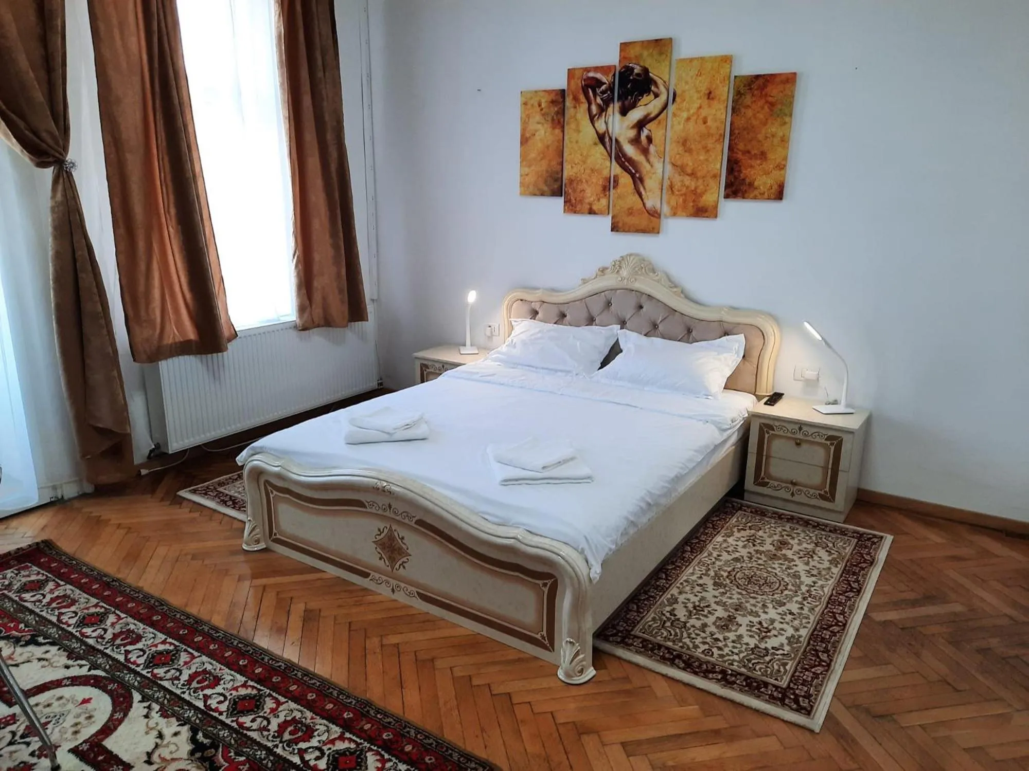 Bed in BOUL ROSU RESIDENCE free private parking