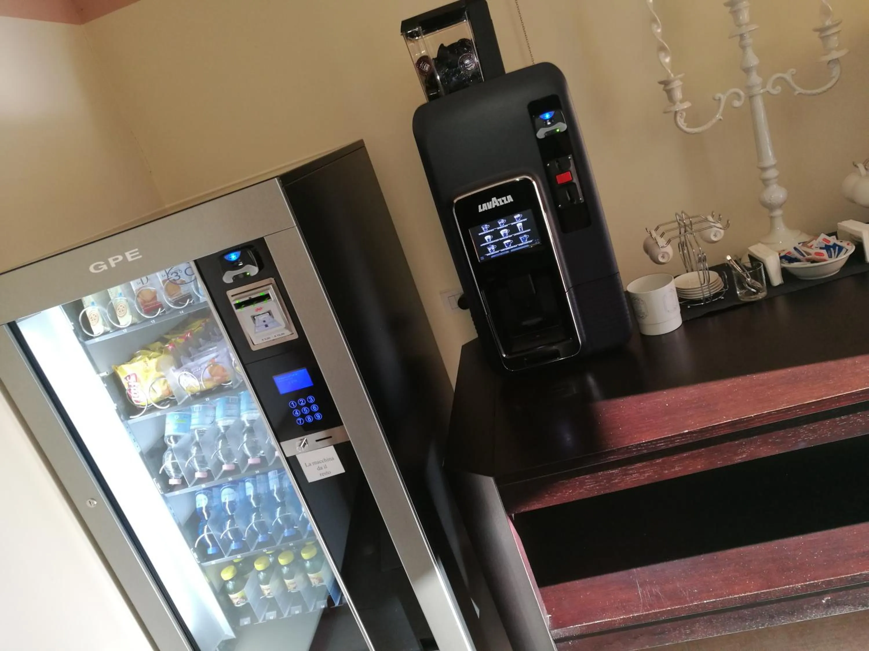 Breakfast in Sweet Home