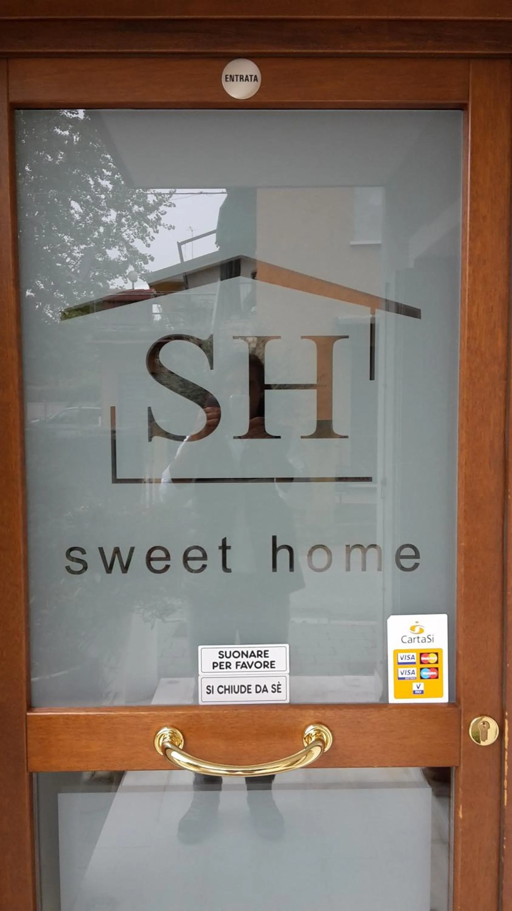 Property logo or sign in Sweet Home