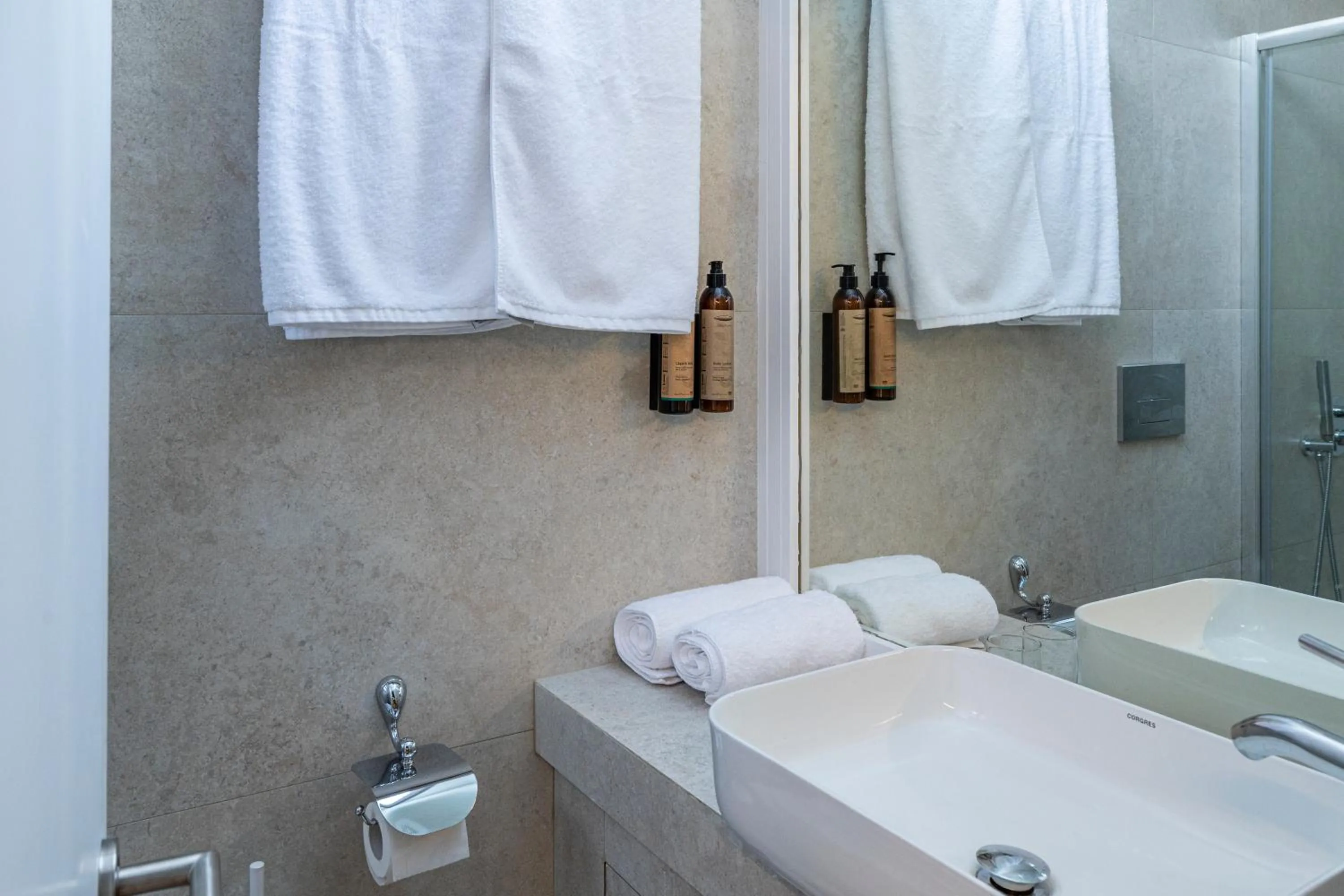 Bathroom in Iliotropio Athens, Thisio