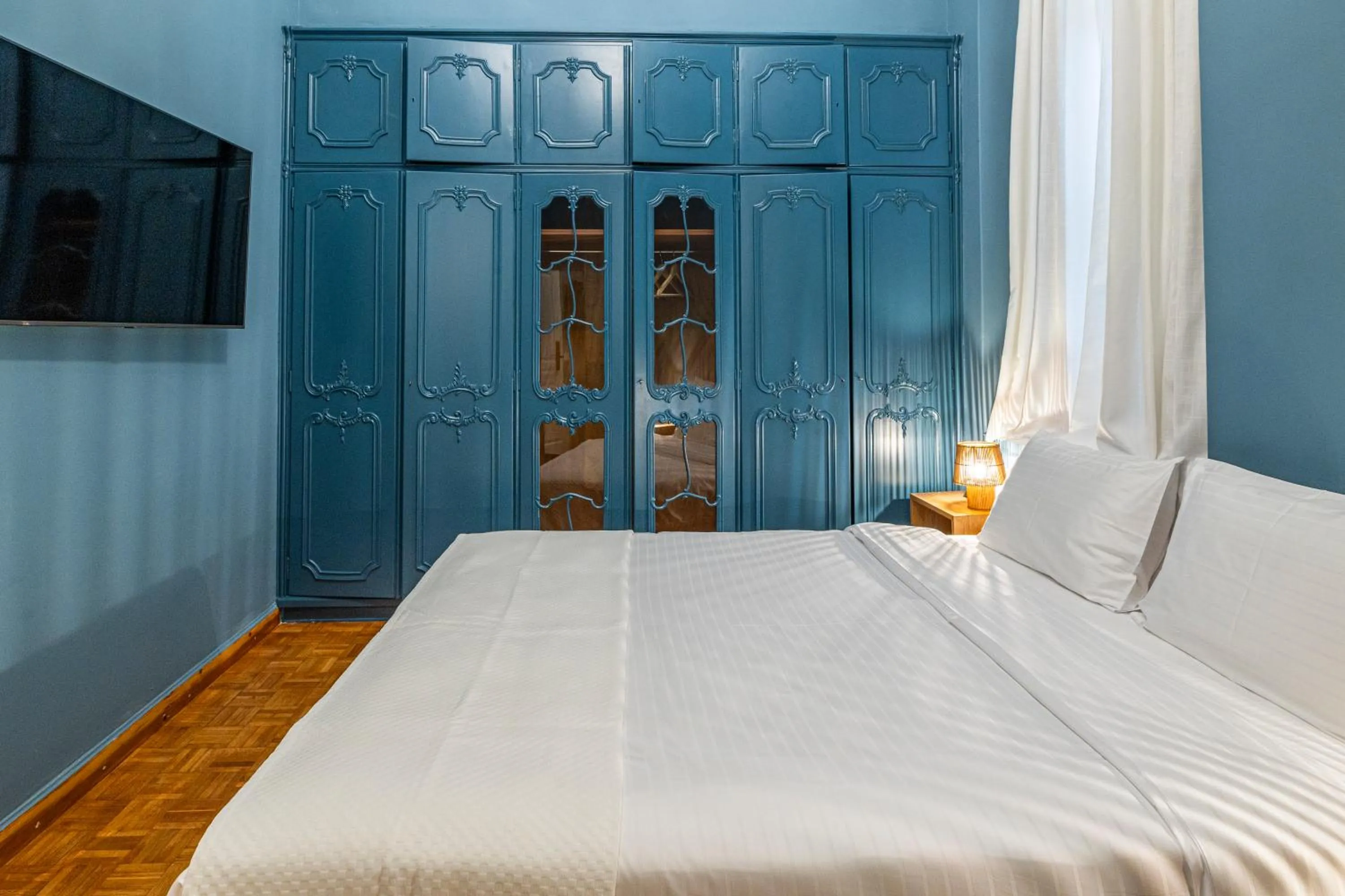 Day, Bed in Iliotropio Athens, Thisio