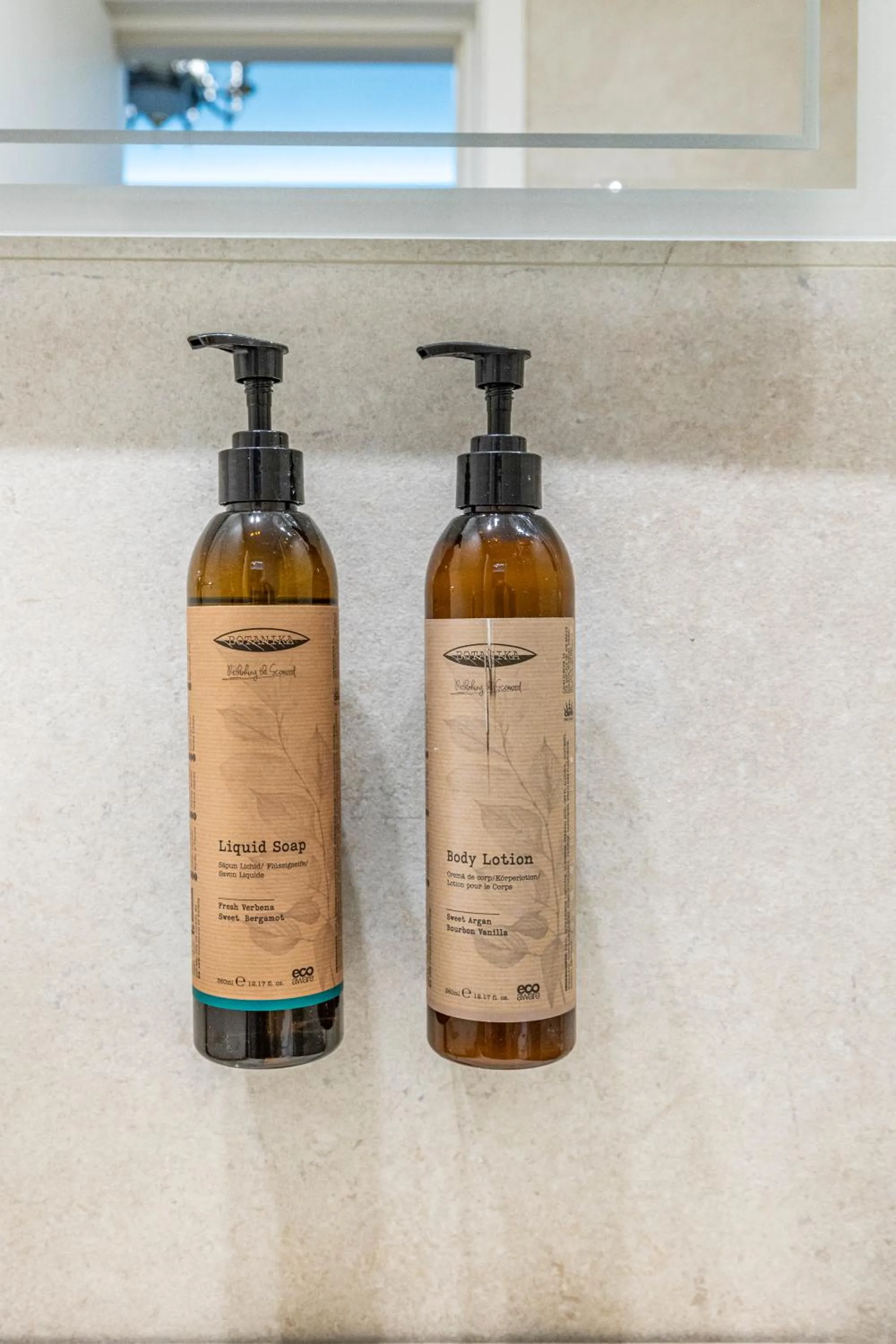 Toilet in Iliotropio Athens, Thisio