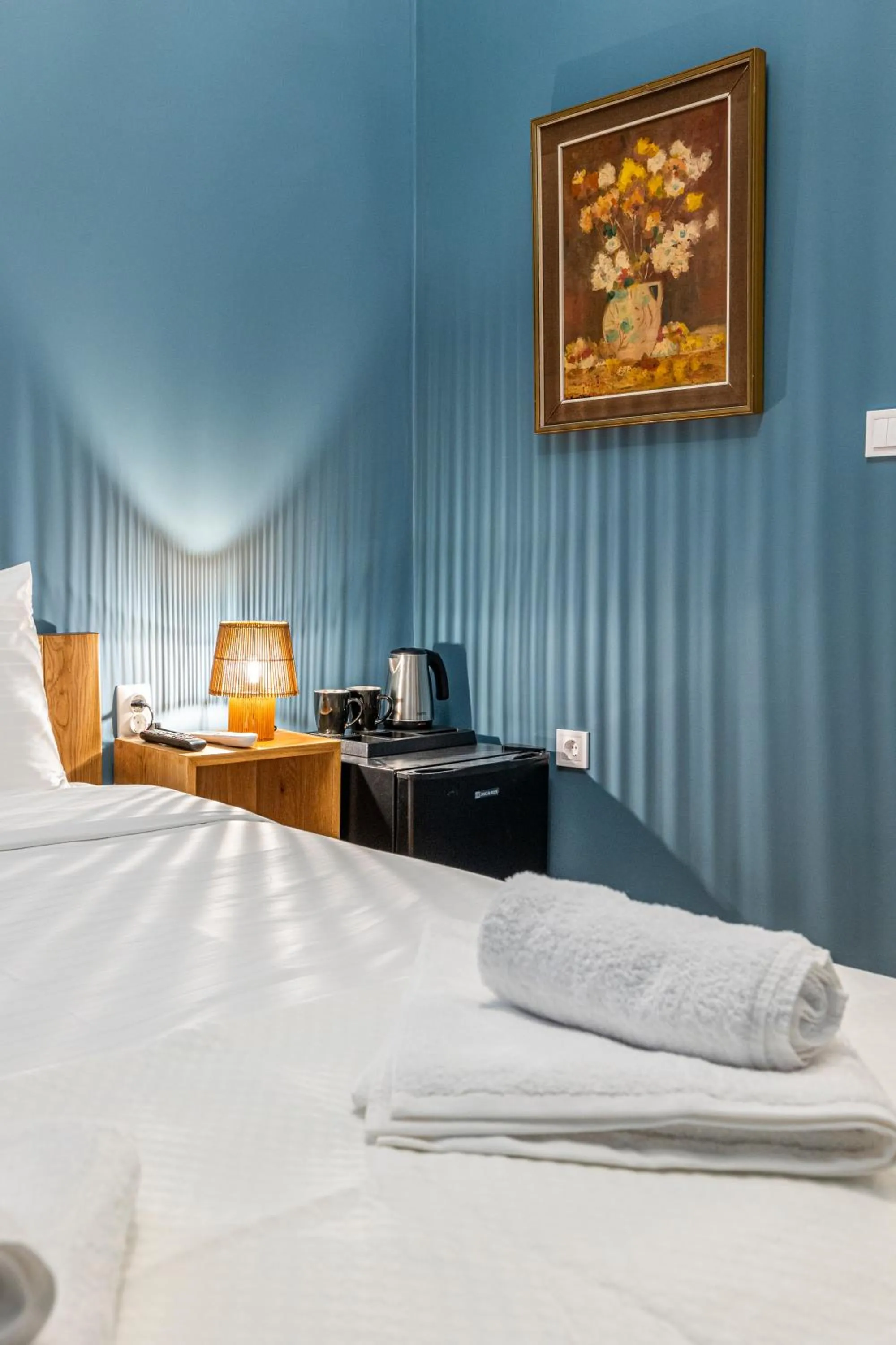 Coffee/tea facilities, Bed in Iliotropio Athens, Thisio