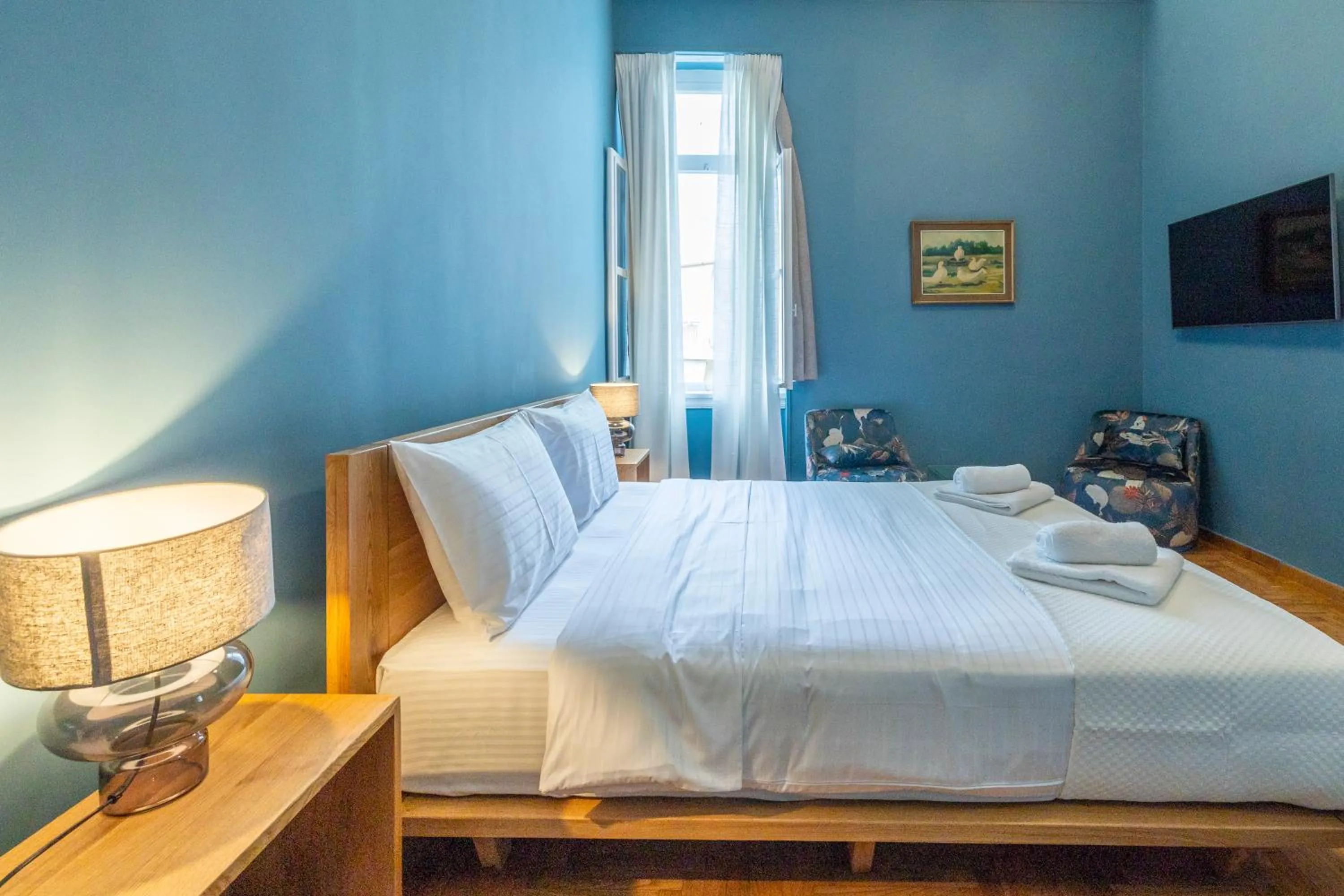 TV and multimedia, Bed in Iliotropio Athens, Thisio