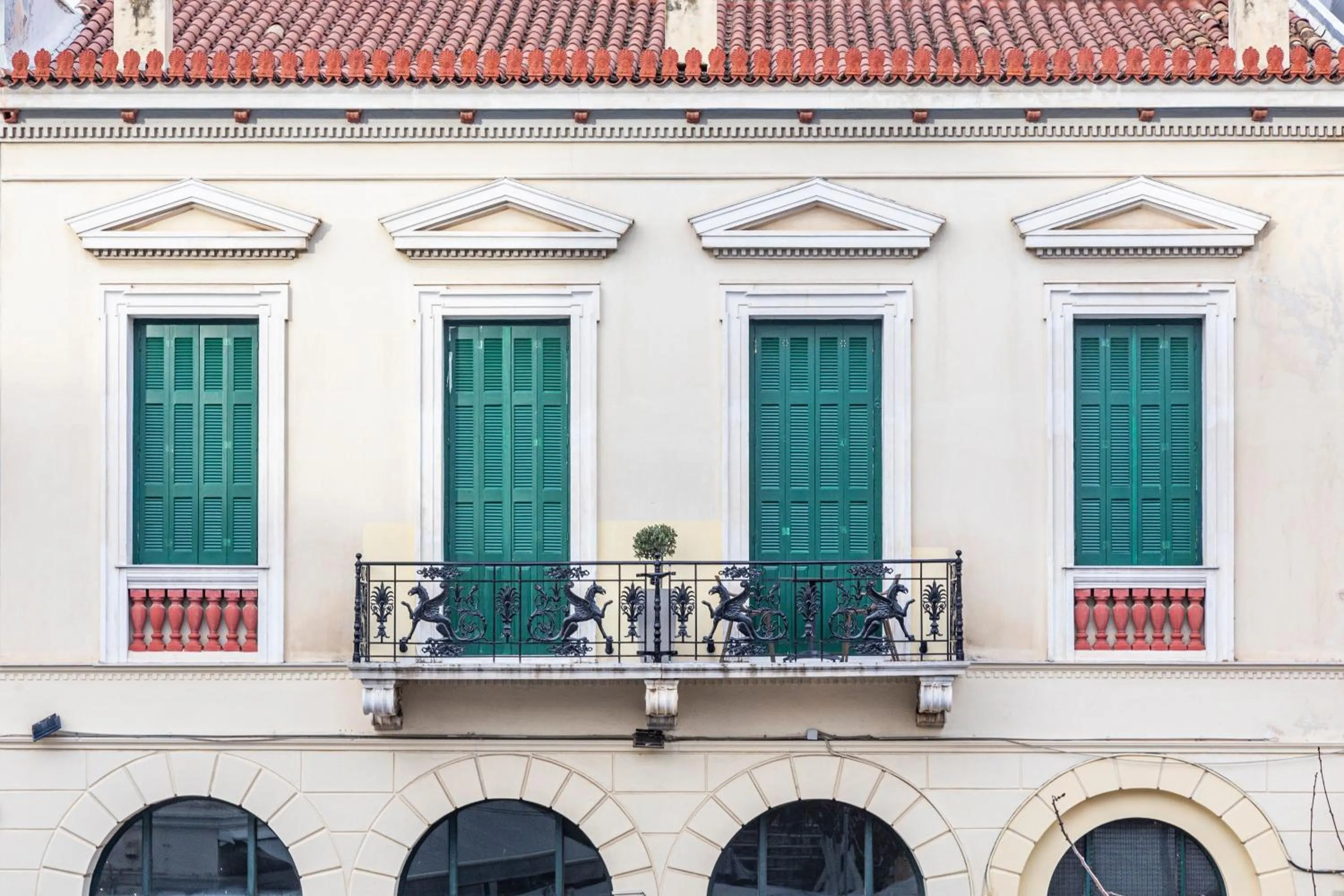 Property building in Iliotropio Athens, Thisio