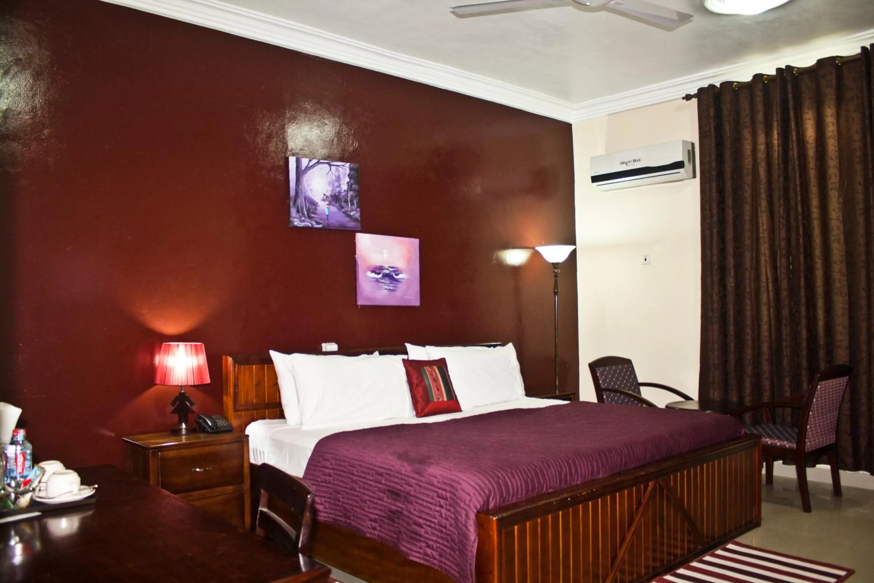 Bedroom, Bed in Grand Star Hotel