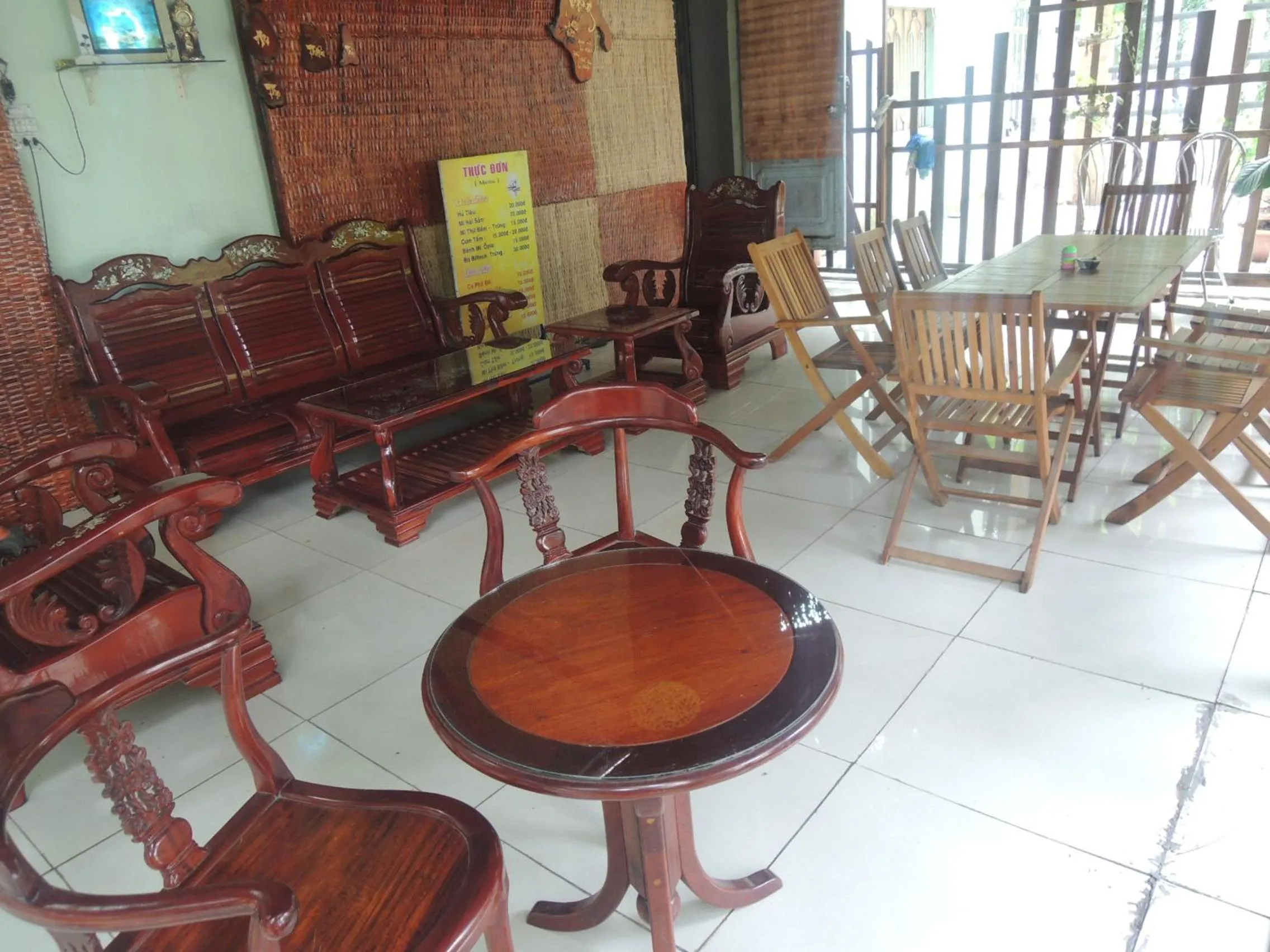 Restaurant/places to eat in Thanh Cong Hotel