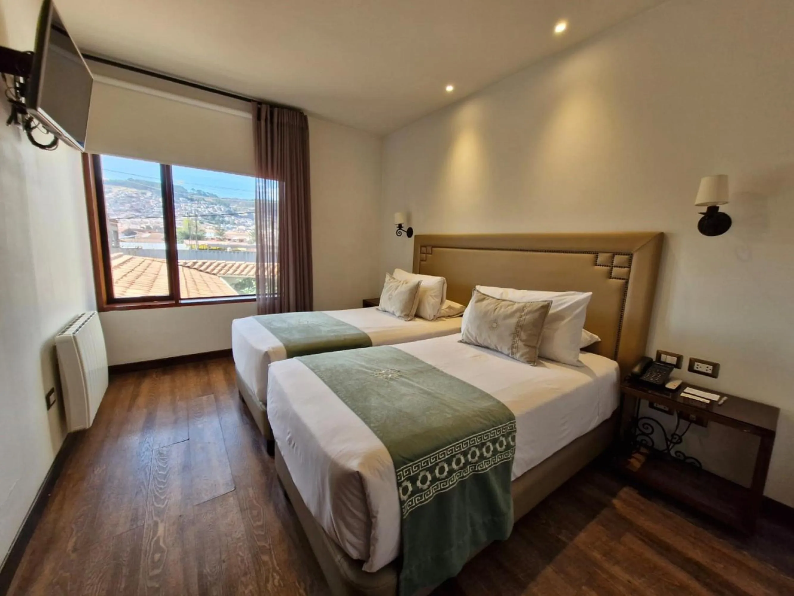 Bed in Casa Esmeralda by Katari