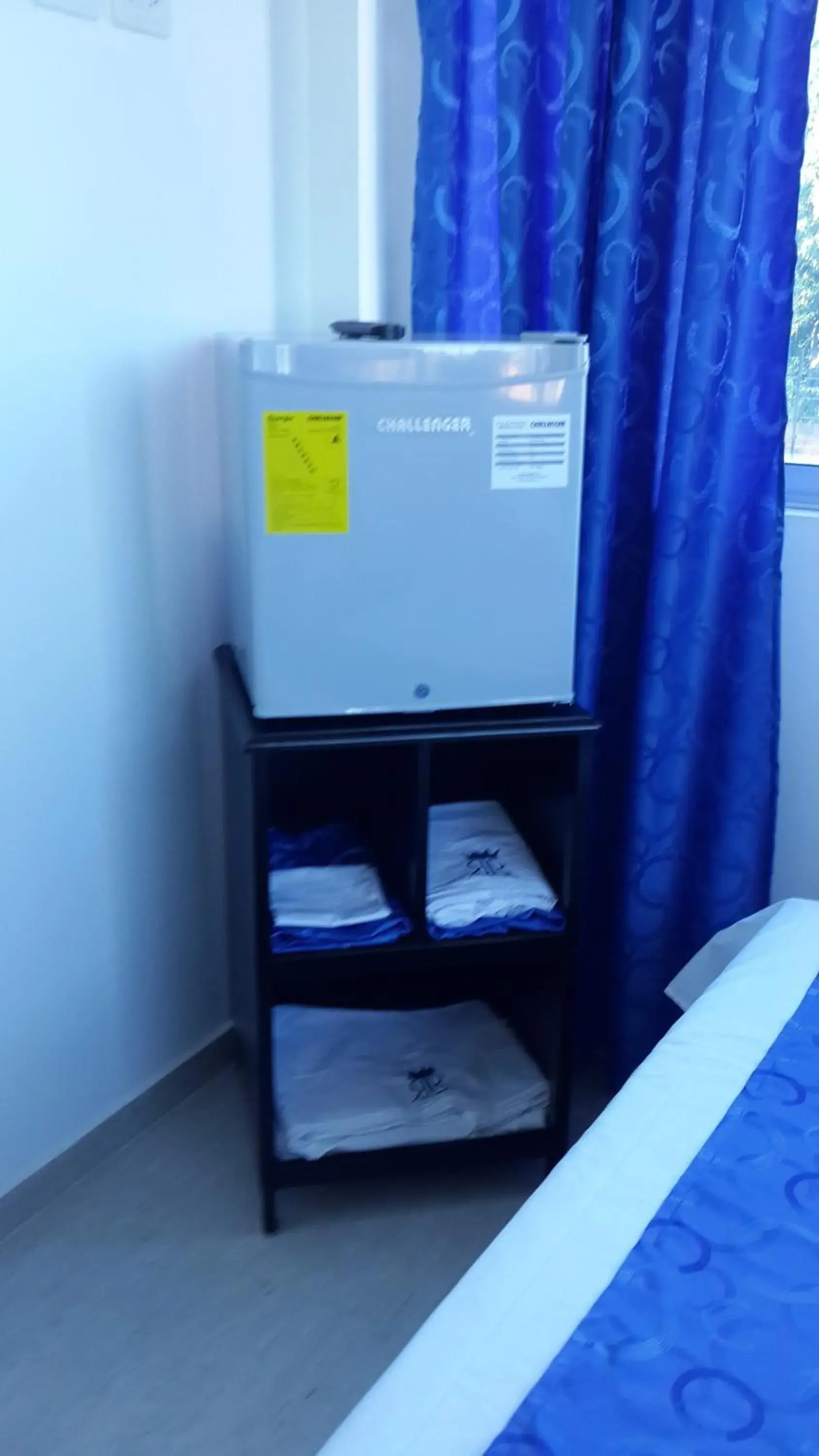 Budget Triple Room in Tropical Resort Tocaima Budget Triple Room in Tropical Resort Tocaima