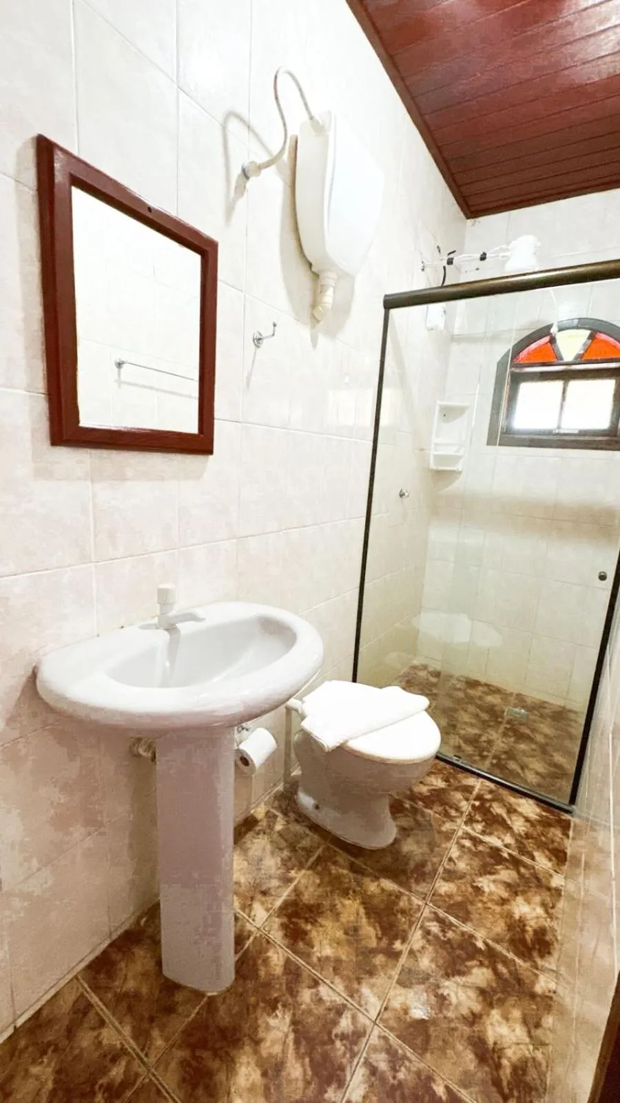 Toilet in Pousada Flora Búzios