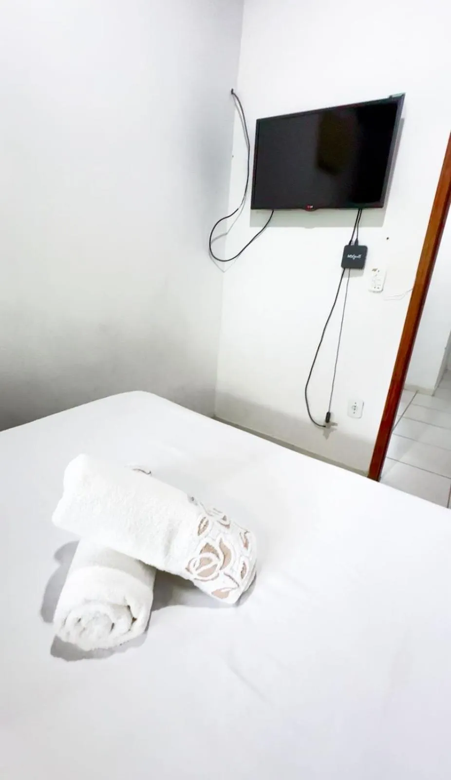 Photo of the whole room, Bed in Pousada Flora Búzios