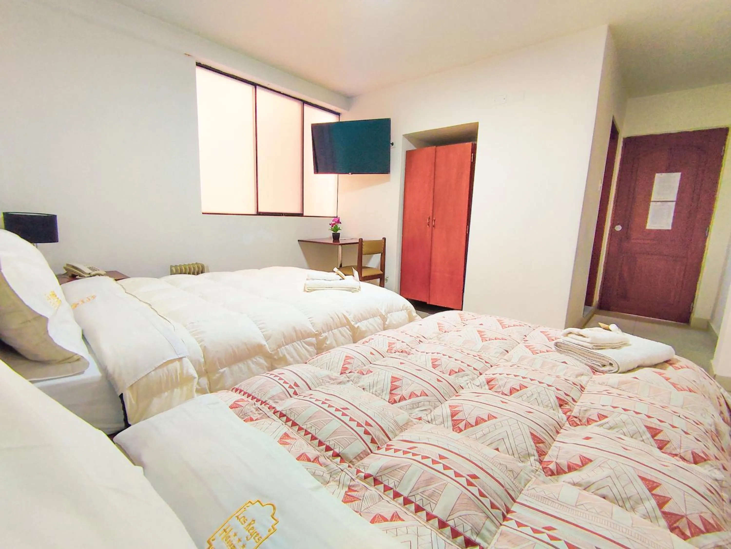 Photo of the whole room, Bed in Hotel Los Reyes