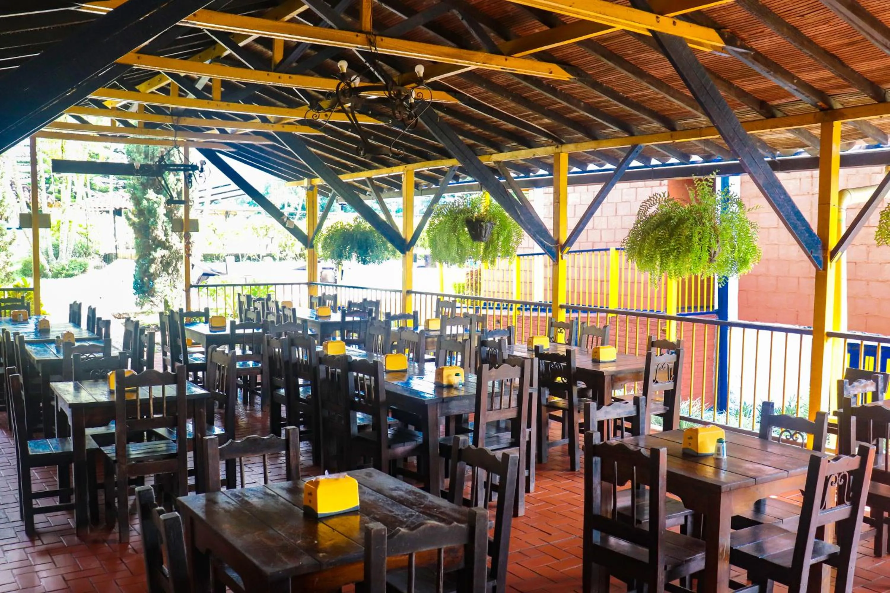 Restaurant/places to eat in Hotel Quindio Campestre