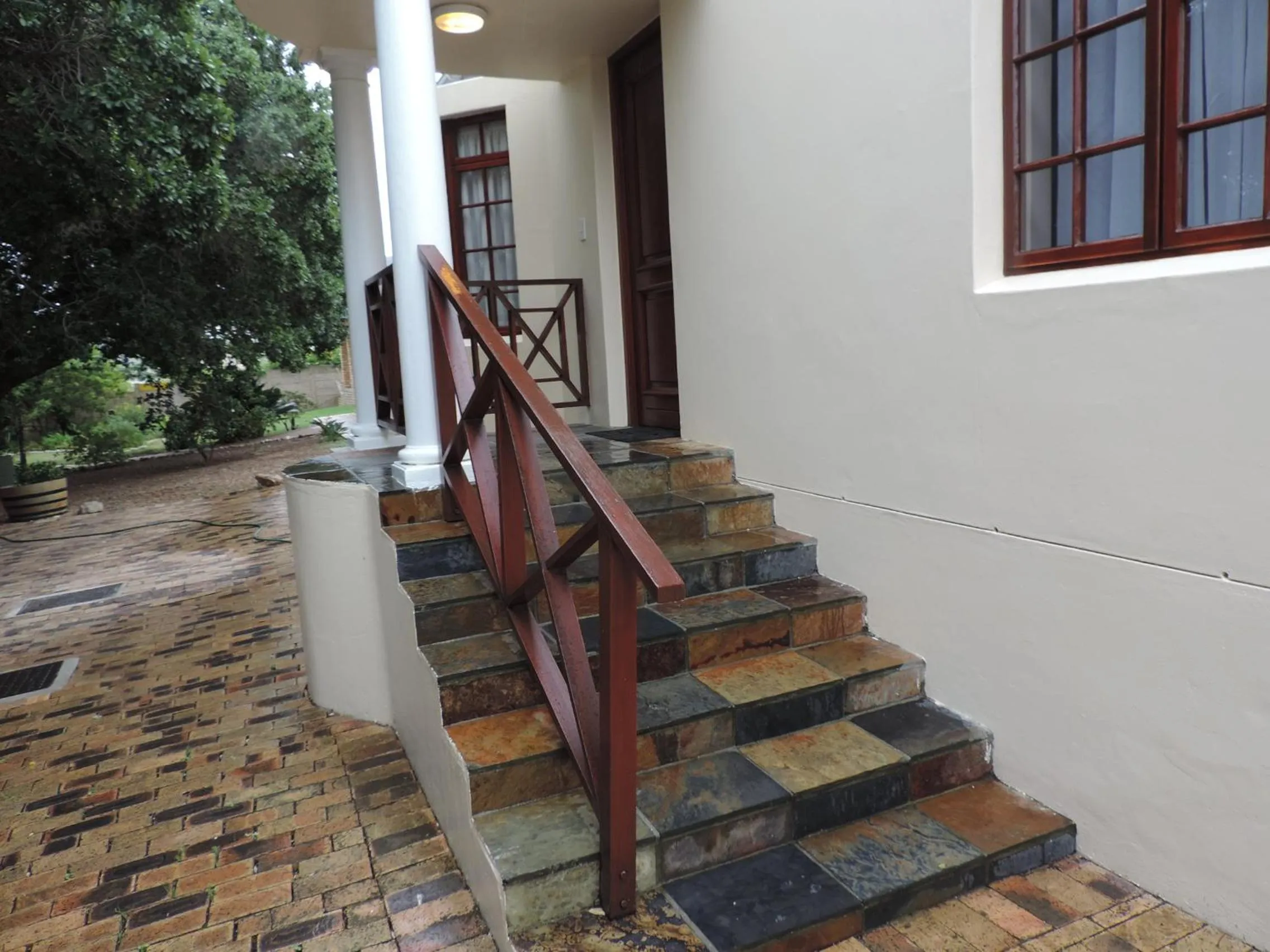 Facade/entrance in Milkwood Lodge