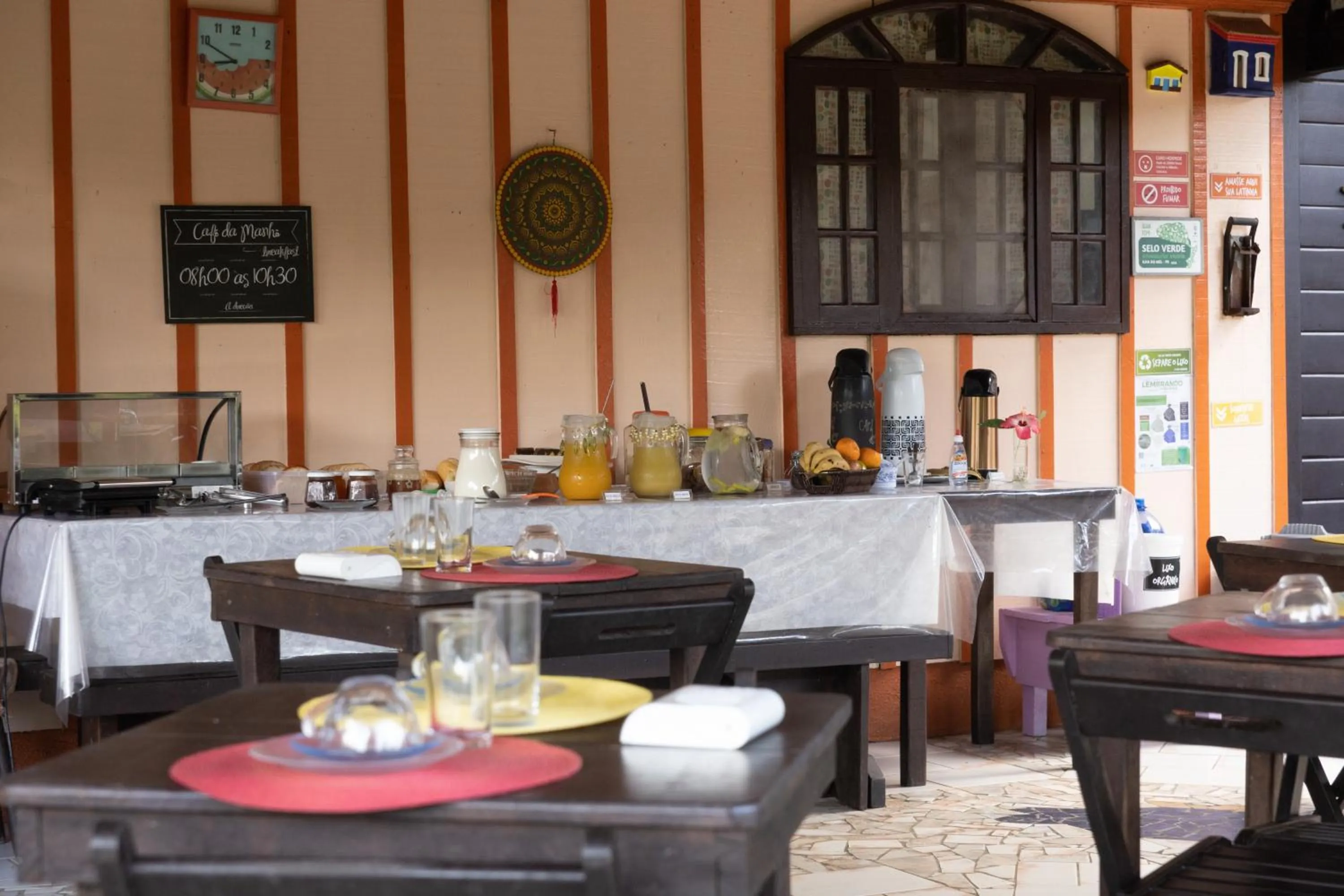 Restaurant/places to eat in Pousada Recanto das Cores