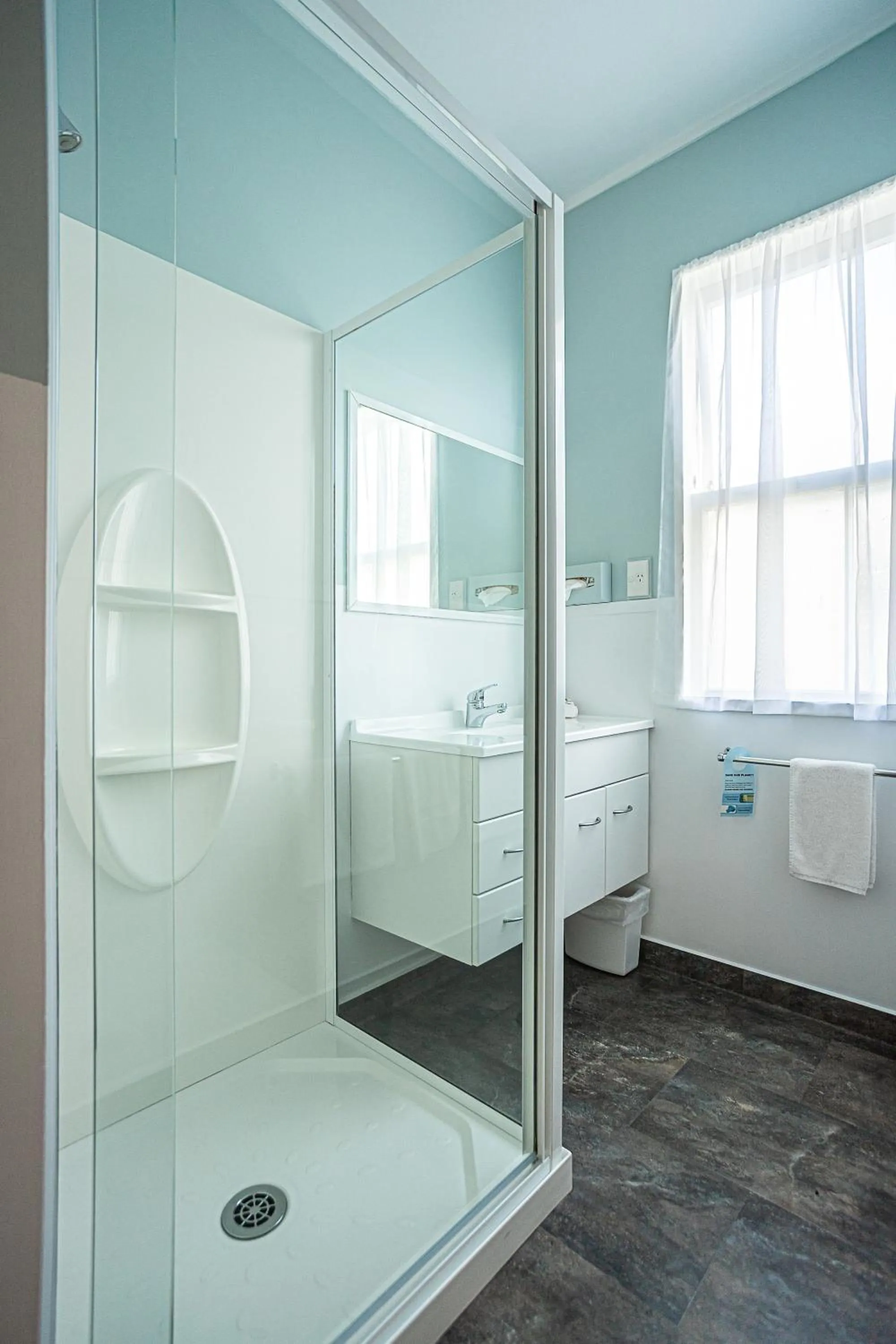 Bathroom in Coromandel Cottages