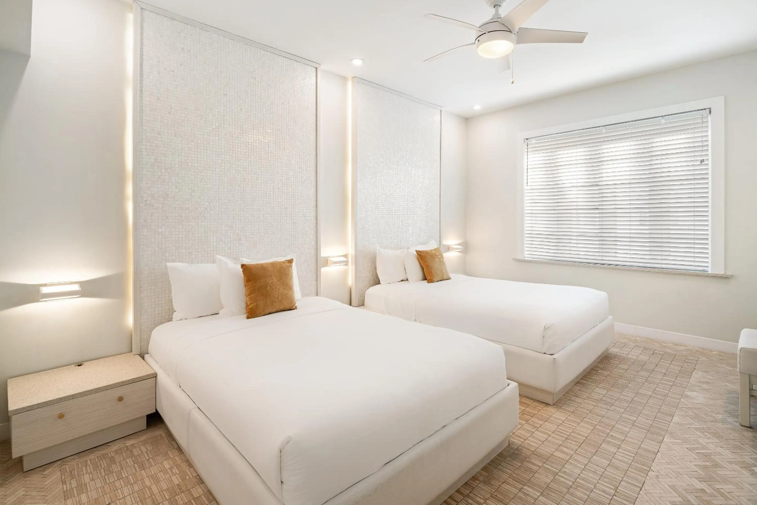 Bed in Cardozo Hotel