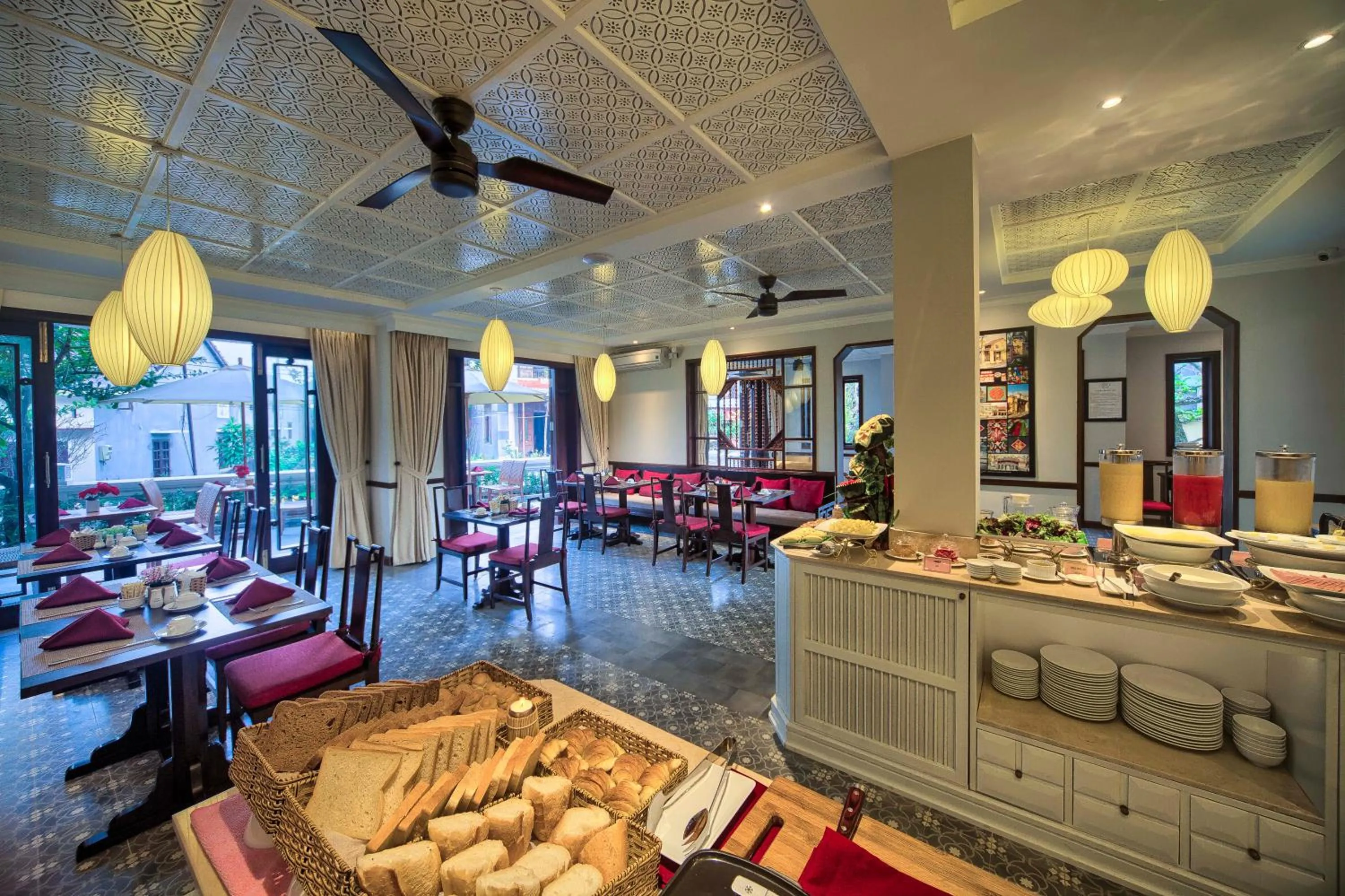 Restaurant/places to eat in Cozy Hoian Villas Boutique Hotel