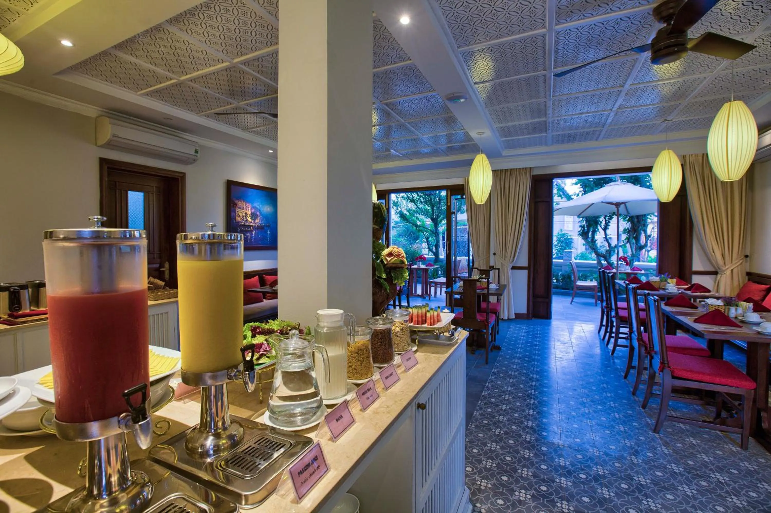 Restaurant/places to eat in Cozy Hoian Villas Boutique Hotel