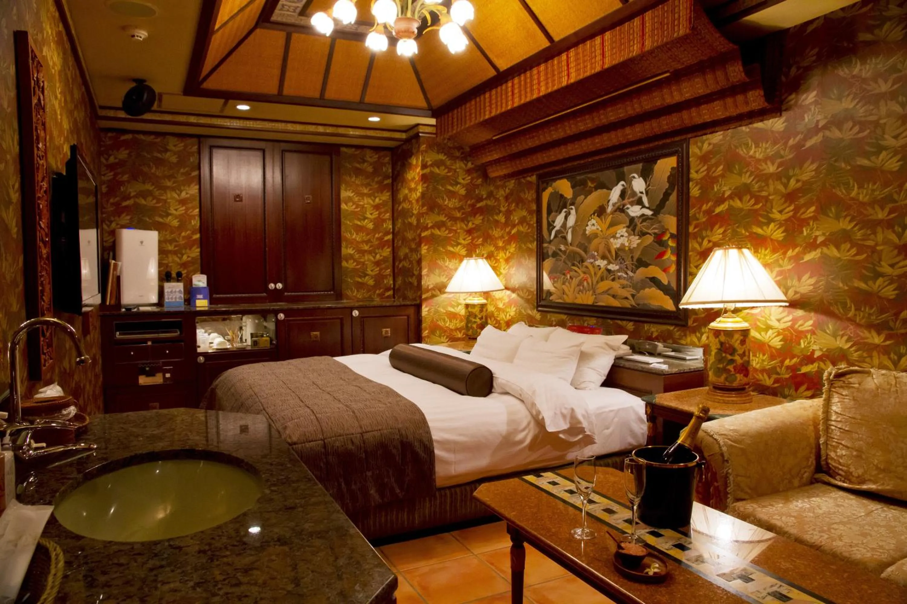 Photo of the whole room, Bed in Hotel Grand Garden (Adult Only)