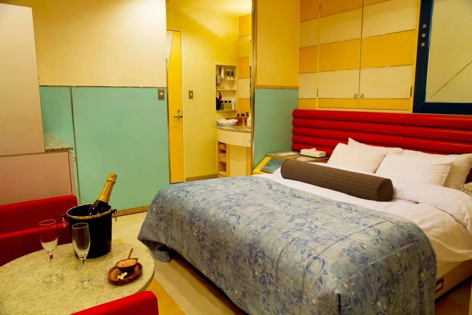 Bed in Hotel Grand Garden (Adult Only)