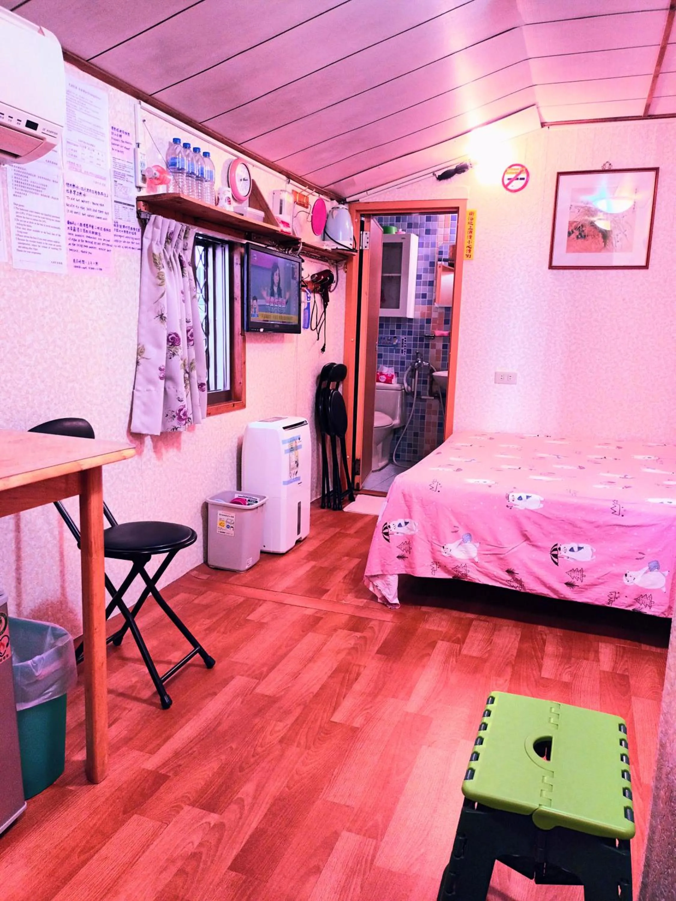 Quadruple Room with Private Bathroom in Yun Cheng Homestay