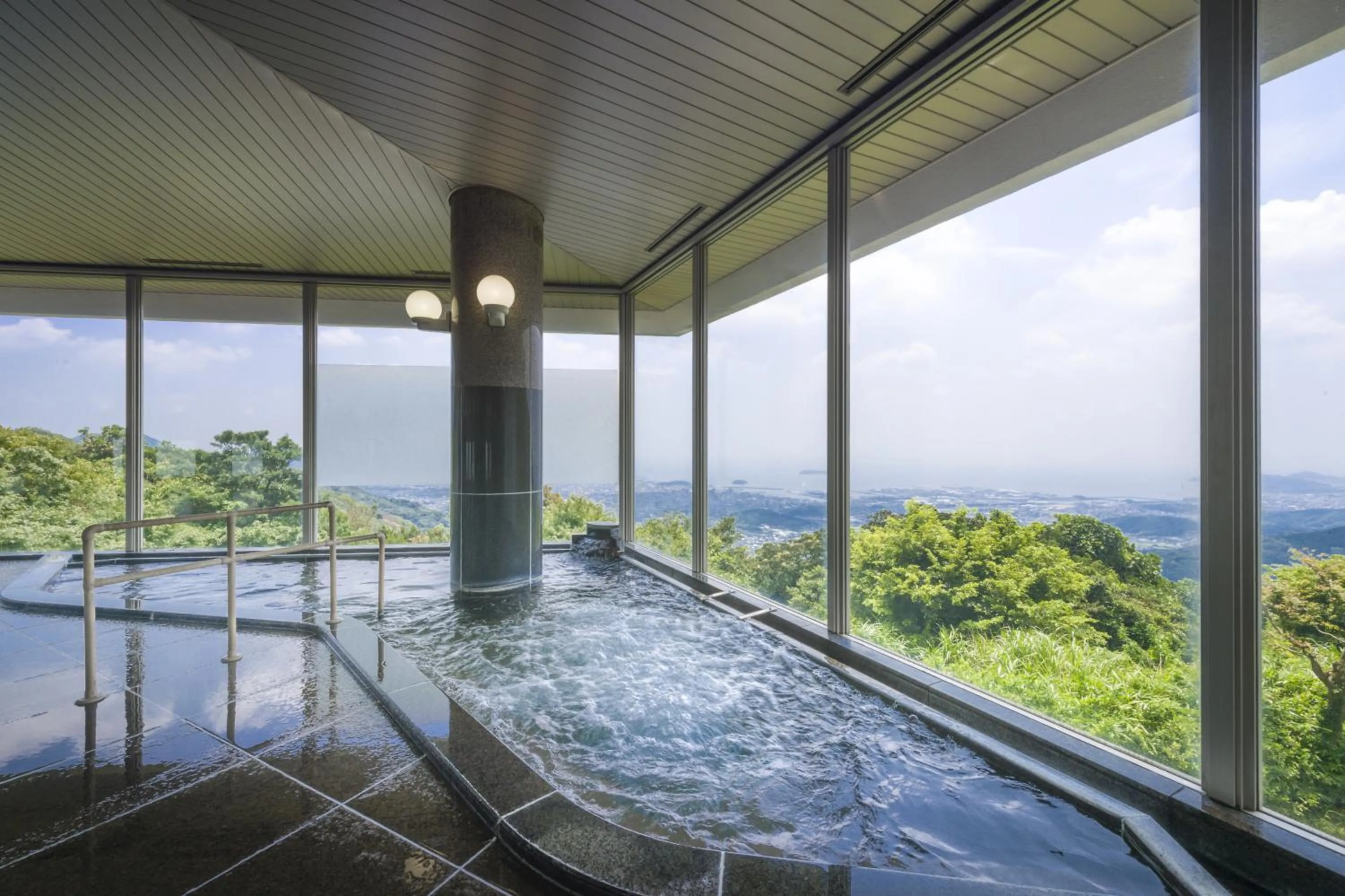 Public Bath in Tennomaru