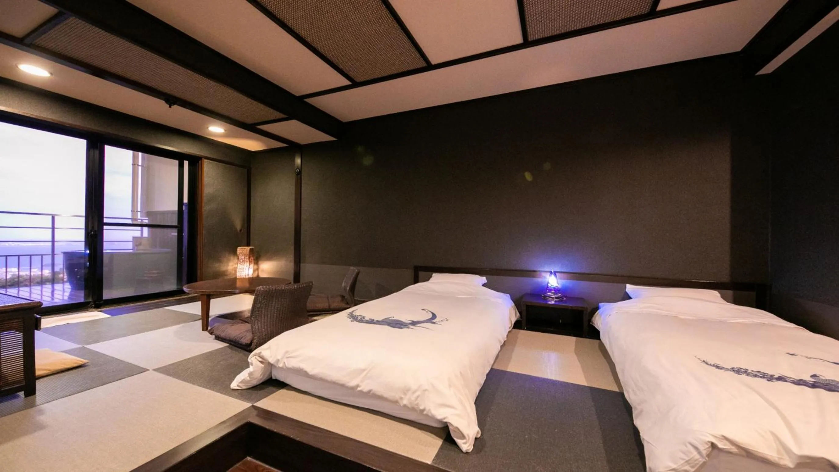 Photo of the whole room, Bed in Tennomaru